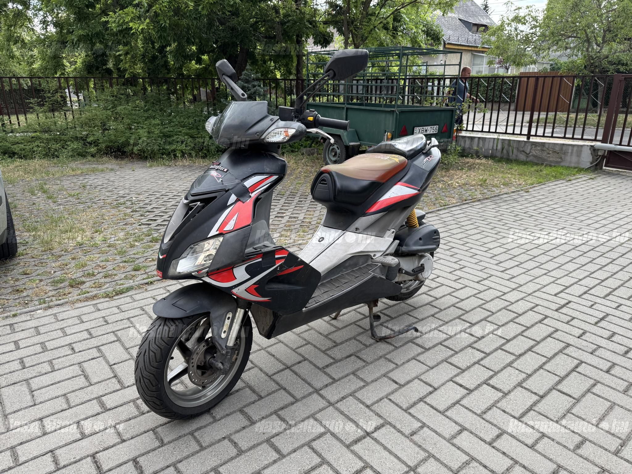 APRILIA SR 50 2015/6 - 1