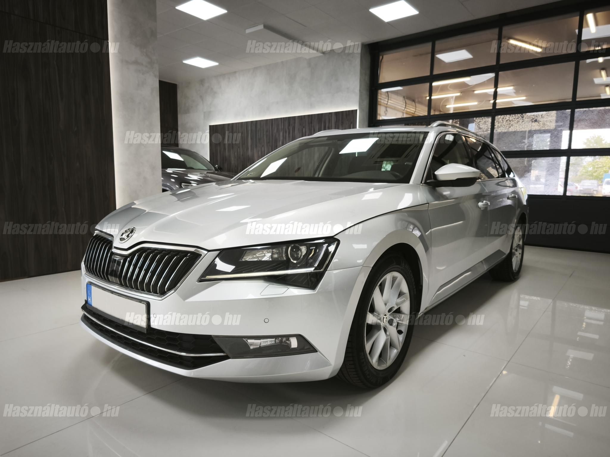 SKODA SUPERB 2016/9 - 1