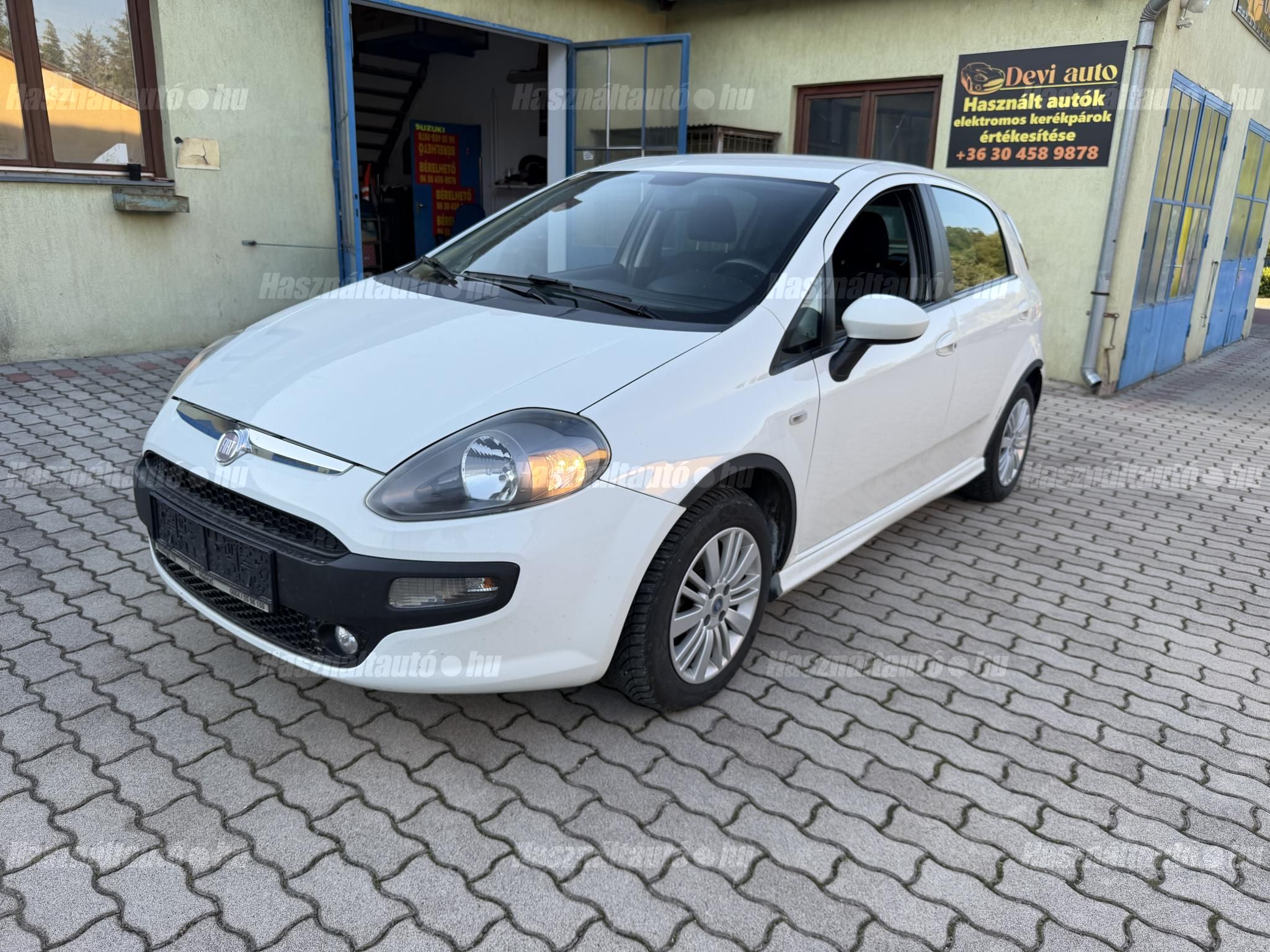 FIAT PUNTO 2011/7 - 1