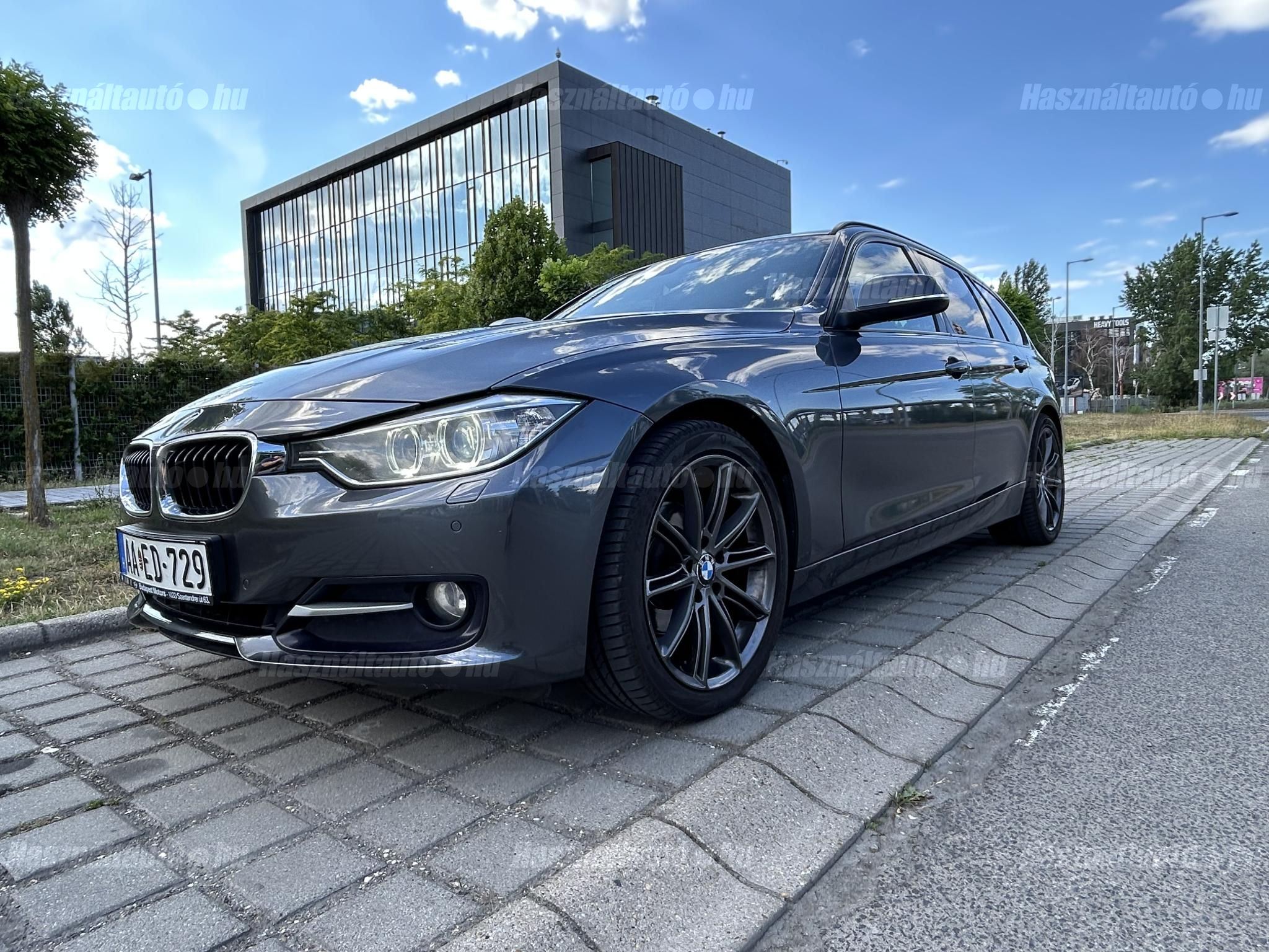 BMW 320 2013 - 1