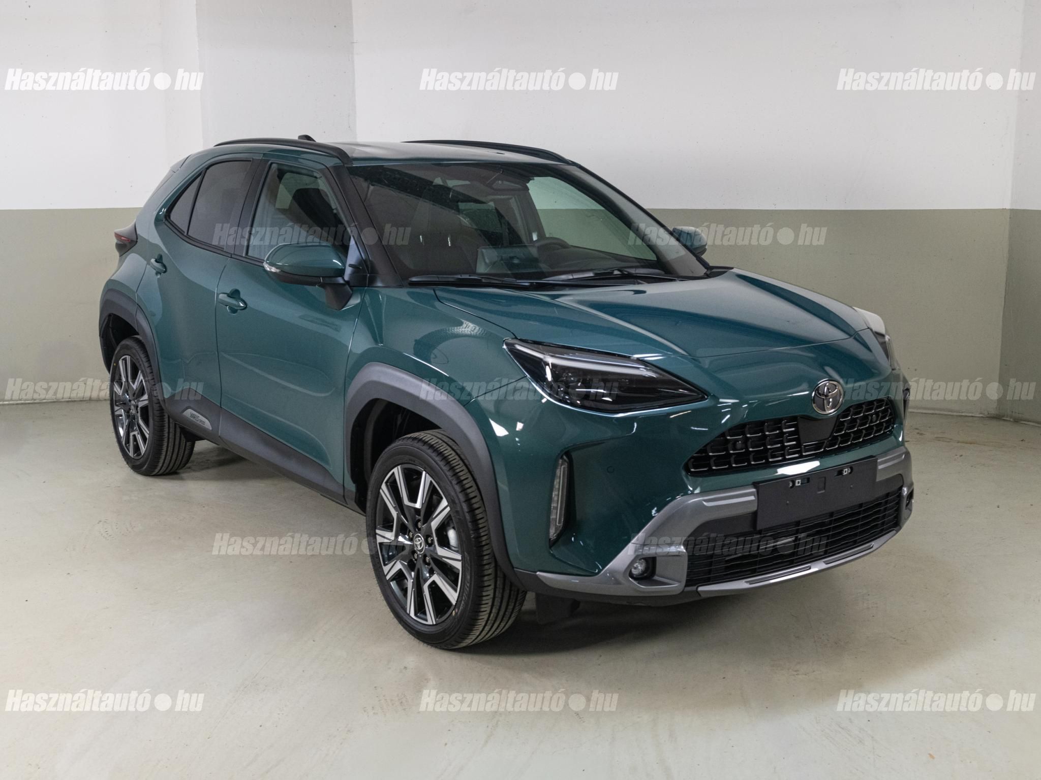 TOYOTA YARIS CROSS 2026/6 - 1