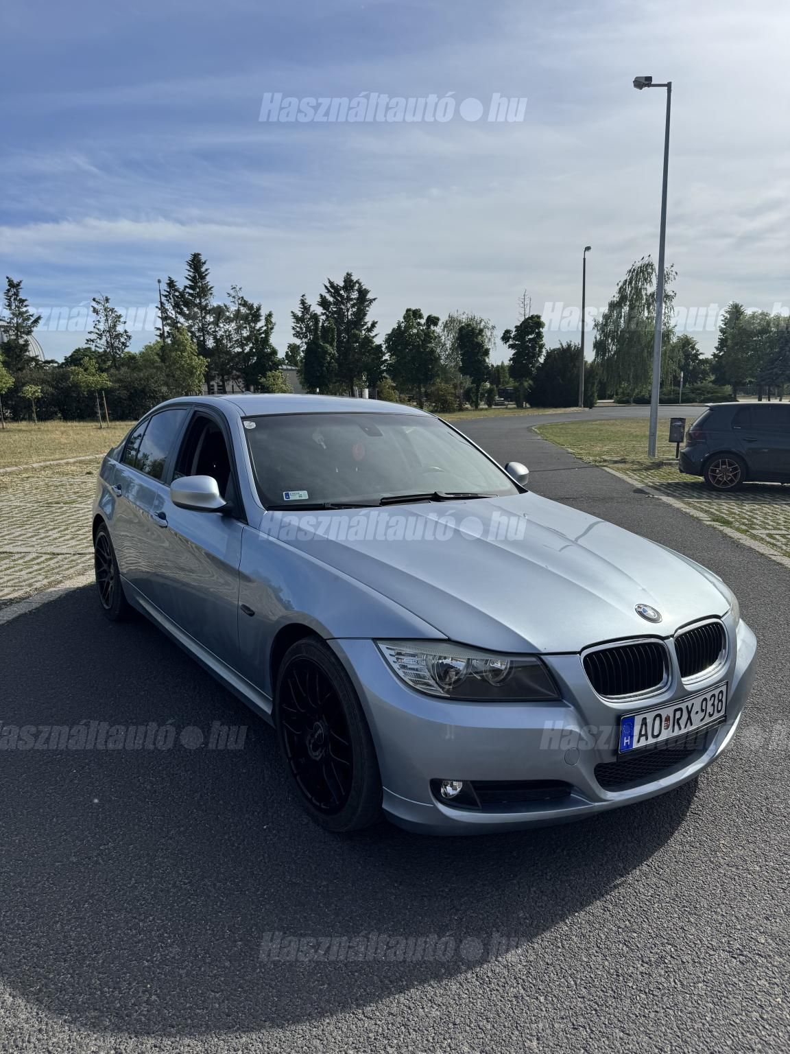 BMW 318 2009/4 - 1