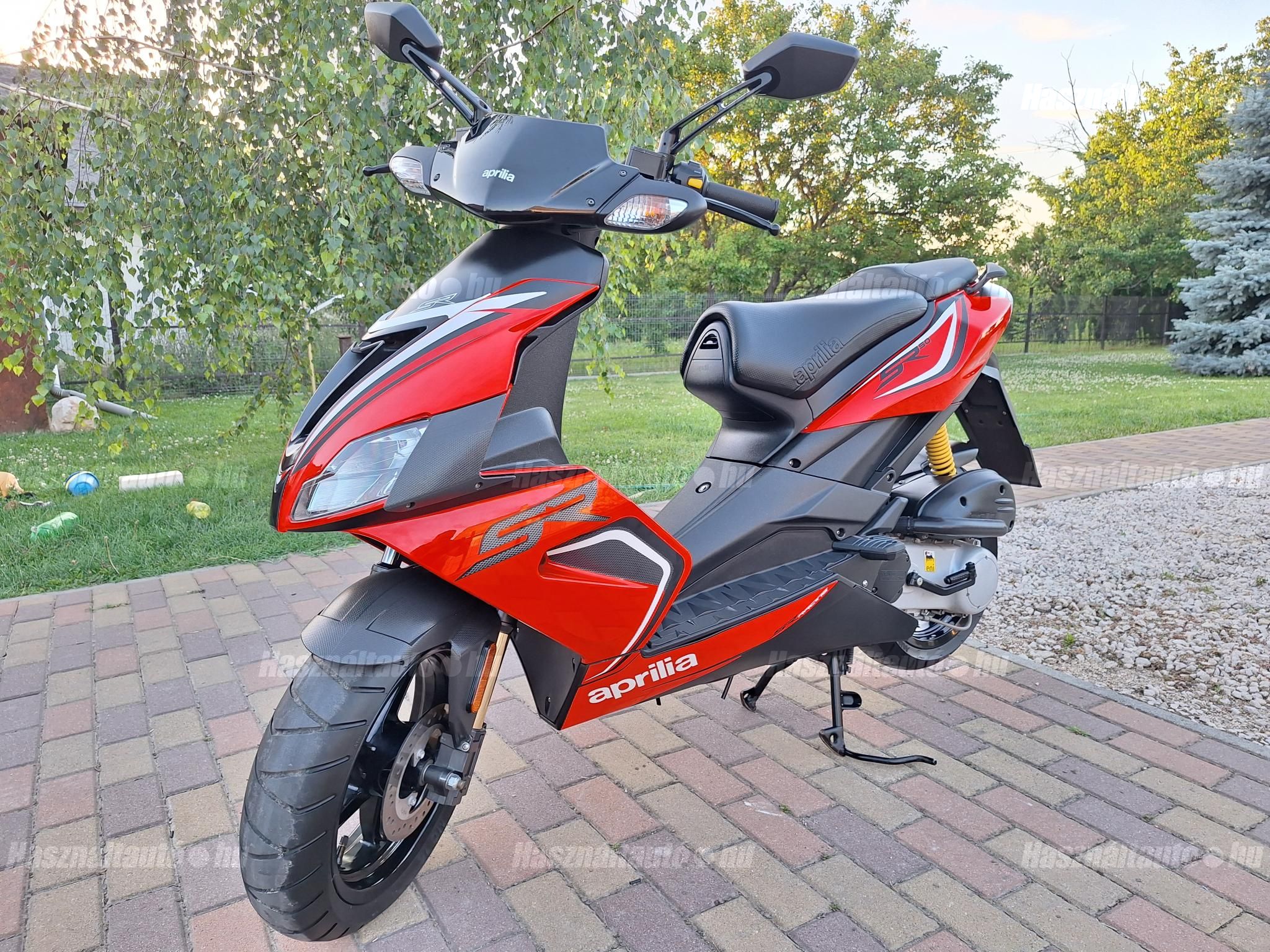 APRILIA SR 50 2016/6 - 1