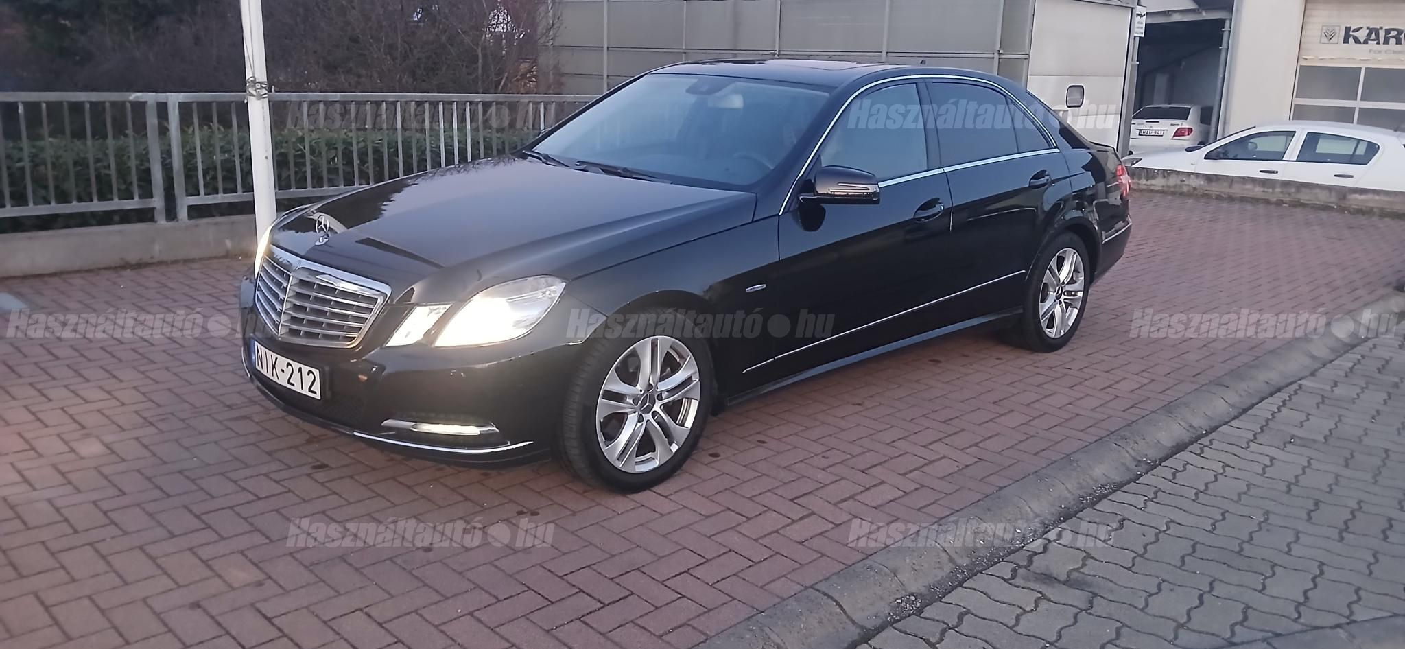 MERCEDES-BENZ E 220 2012/6 - 1