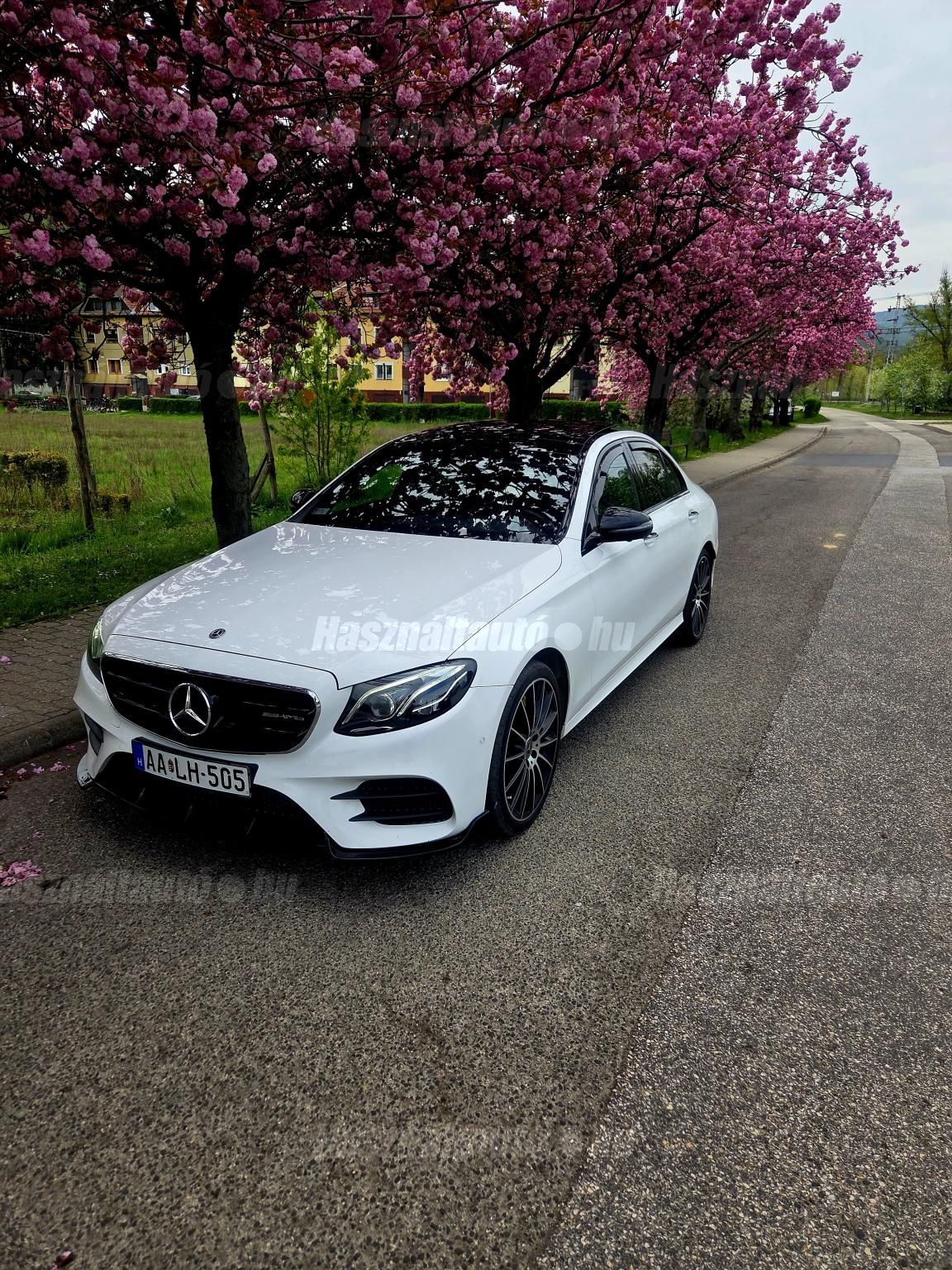 MERCEDES-BENZ E 400 2018 - 1