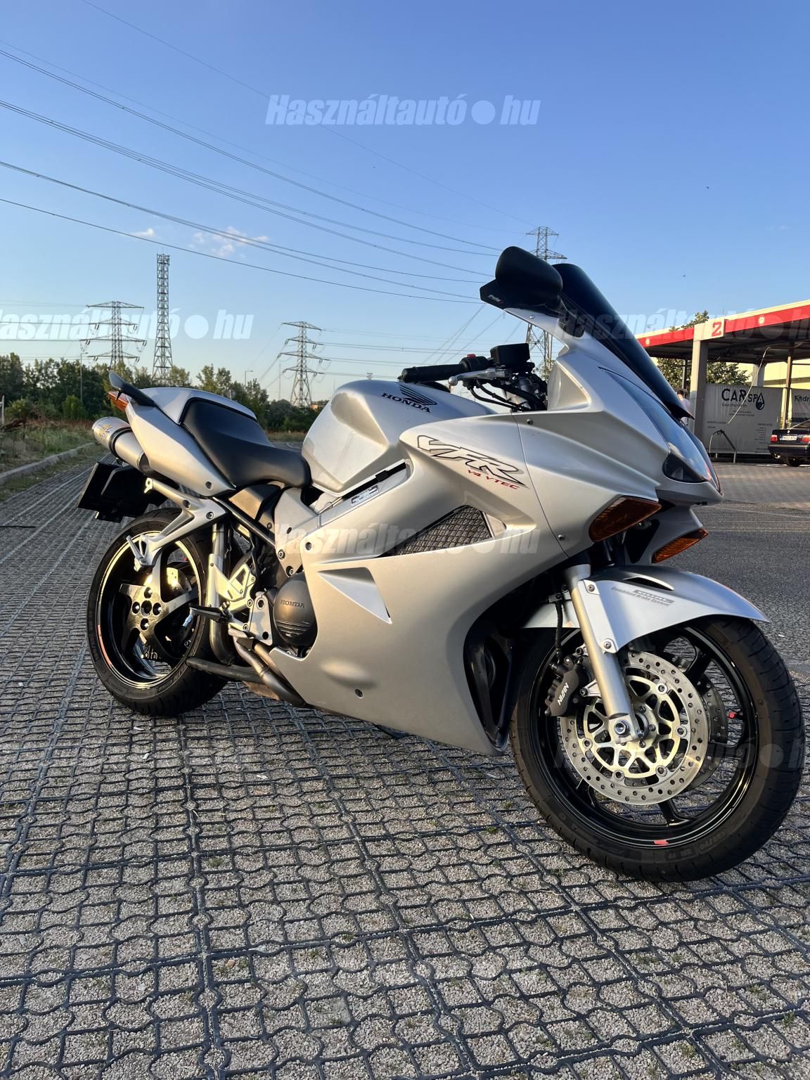 HONDA VFR 800 2002/12 - 1