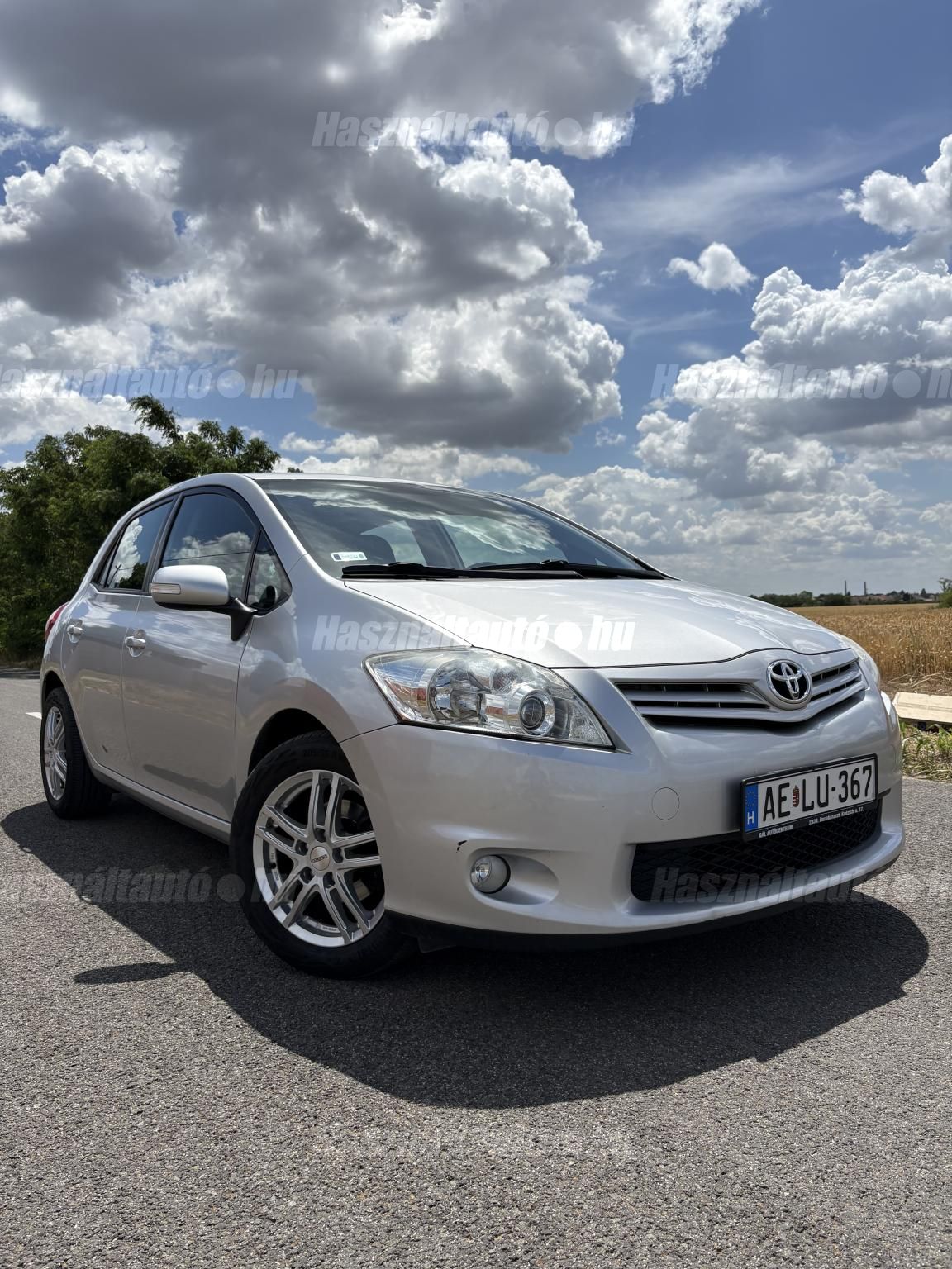 TOYOTA AURIS 2010/4 - 1