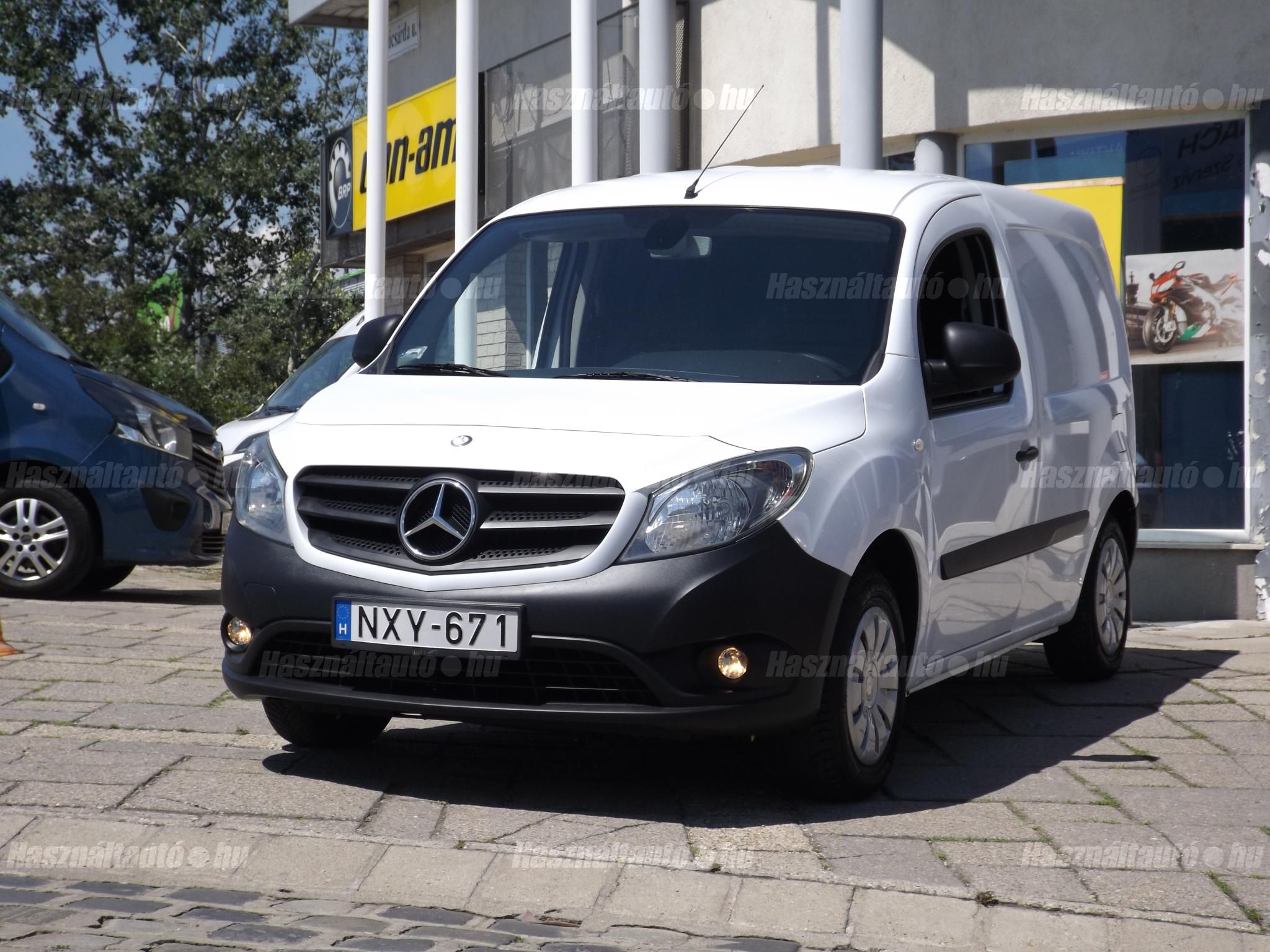 Opel márkakereskedés beszámolt autója!