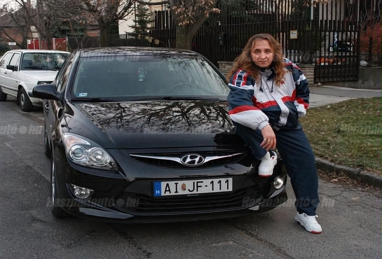 HYUNDAI I40 2013/4 - 1
