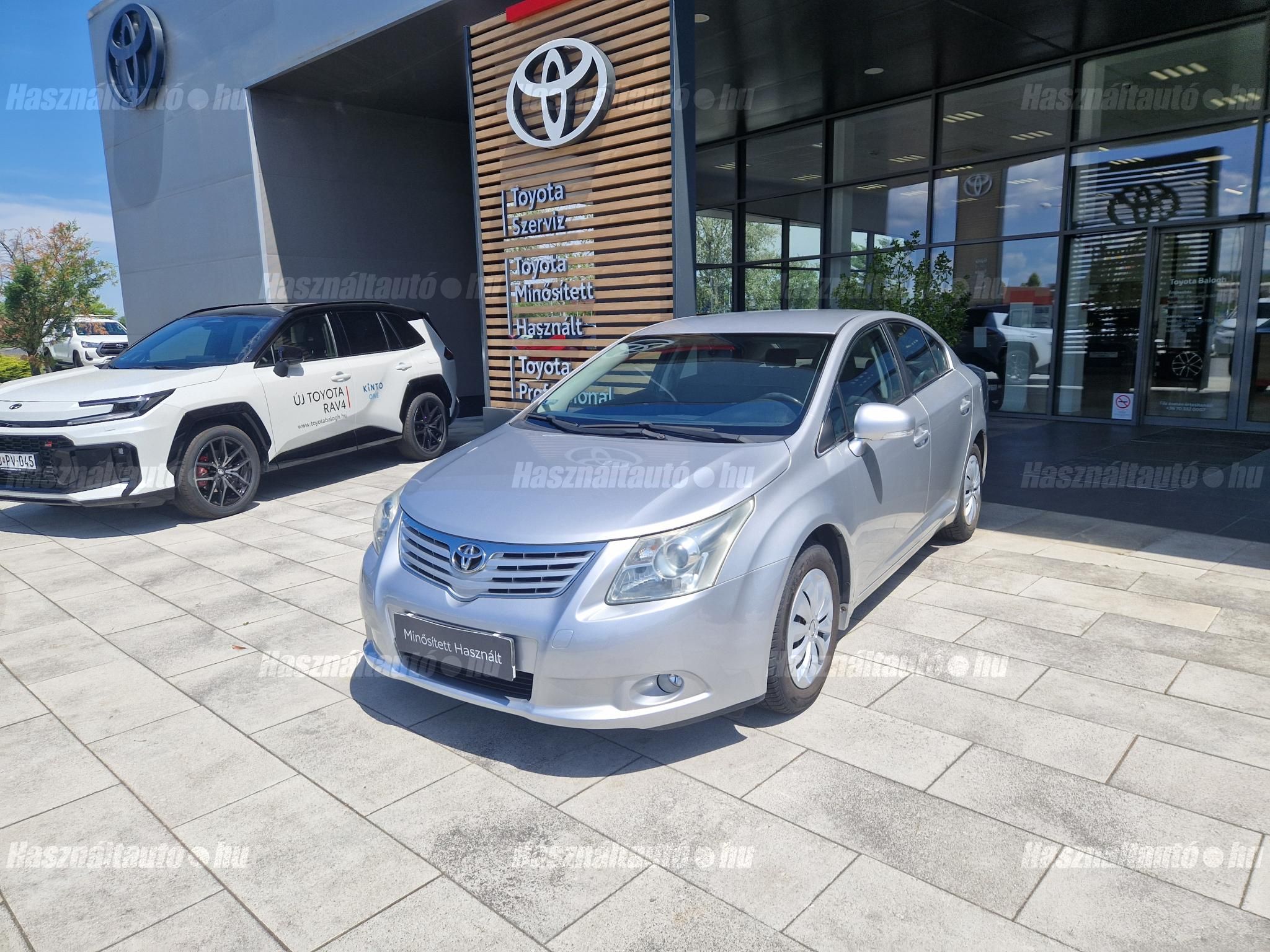 TOYOTA AVENSIS 2011/4 - 1