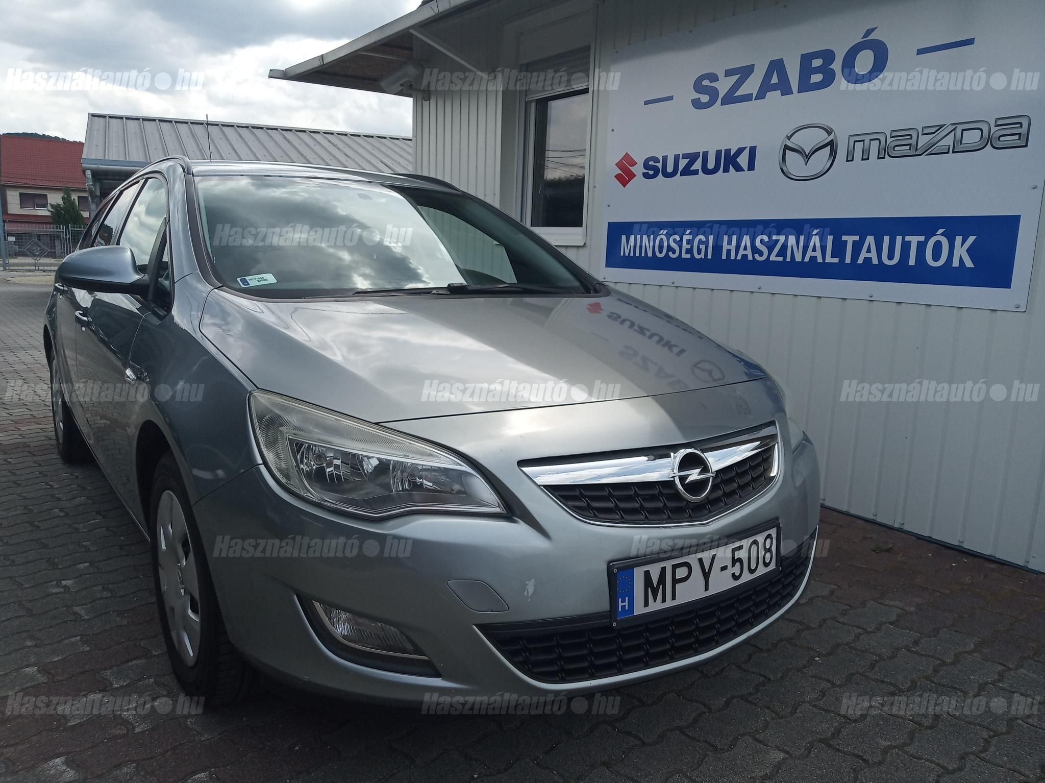 OPEL ASTRA J 2011/7 - 1