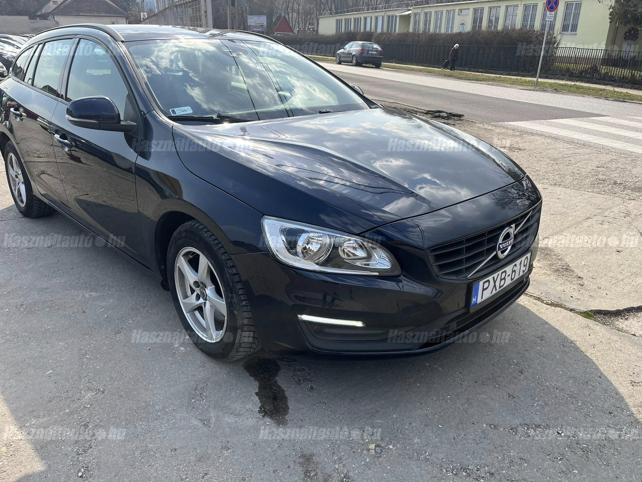 VOLVO V60 2015/5 - 1