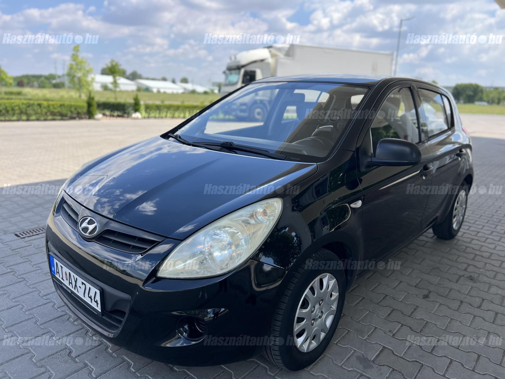 HYUNDAI I20 2009/10 - 1