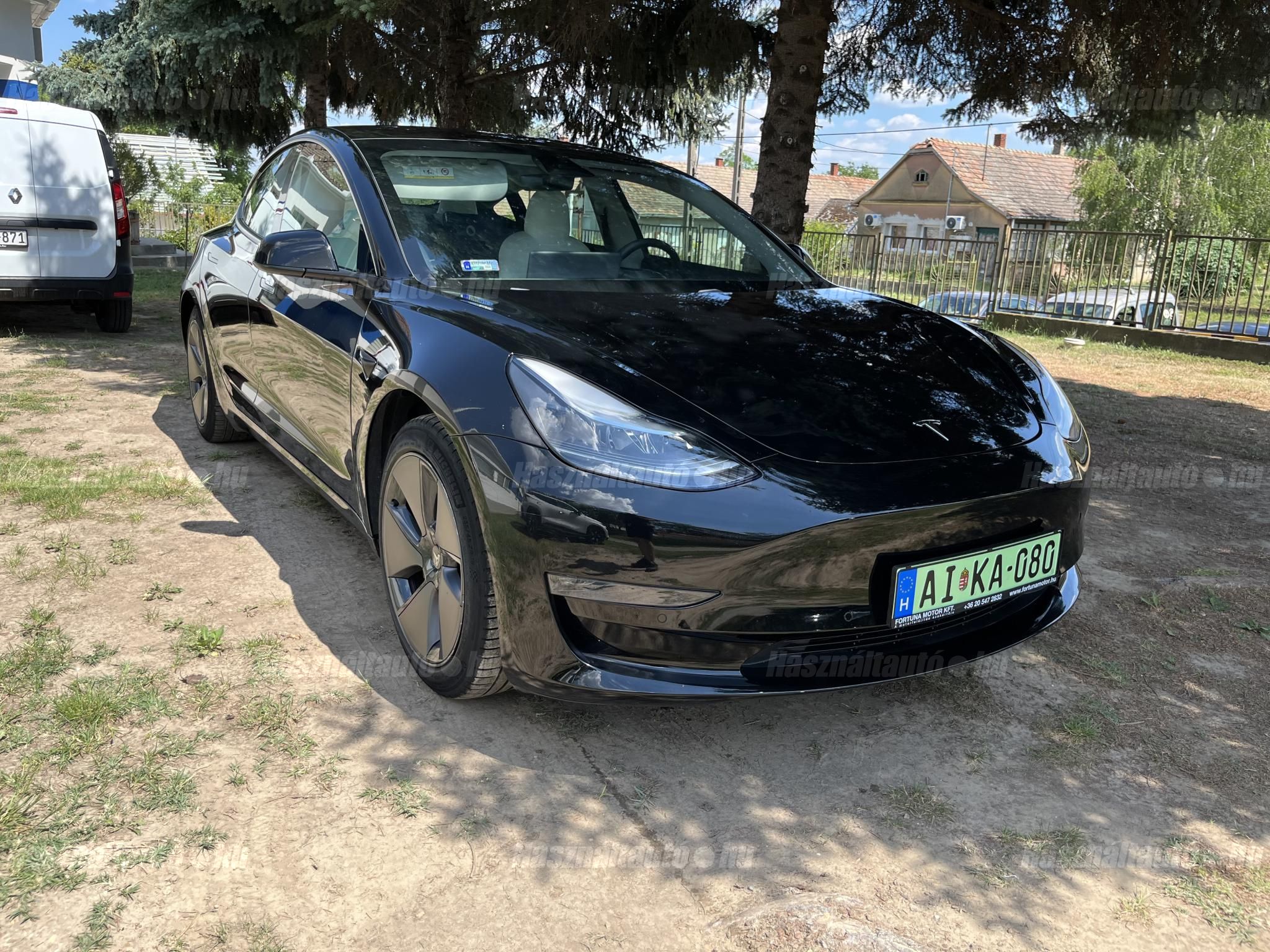 TESLA MODEL 3 2021/3 - 1