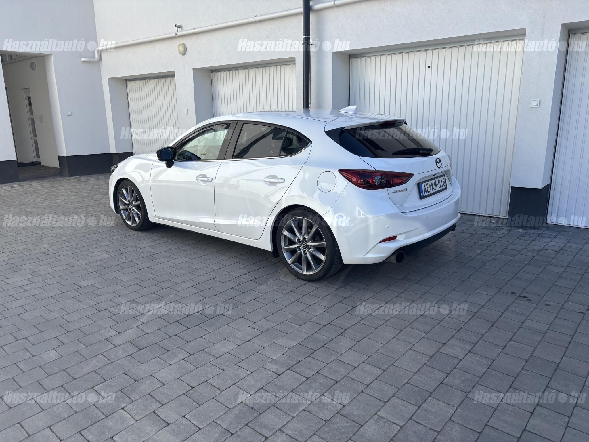MAZDA 3 2017/9 - 1