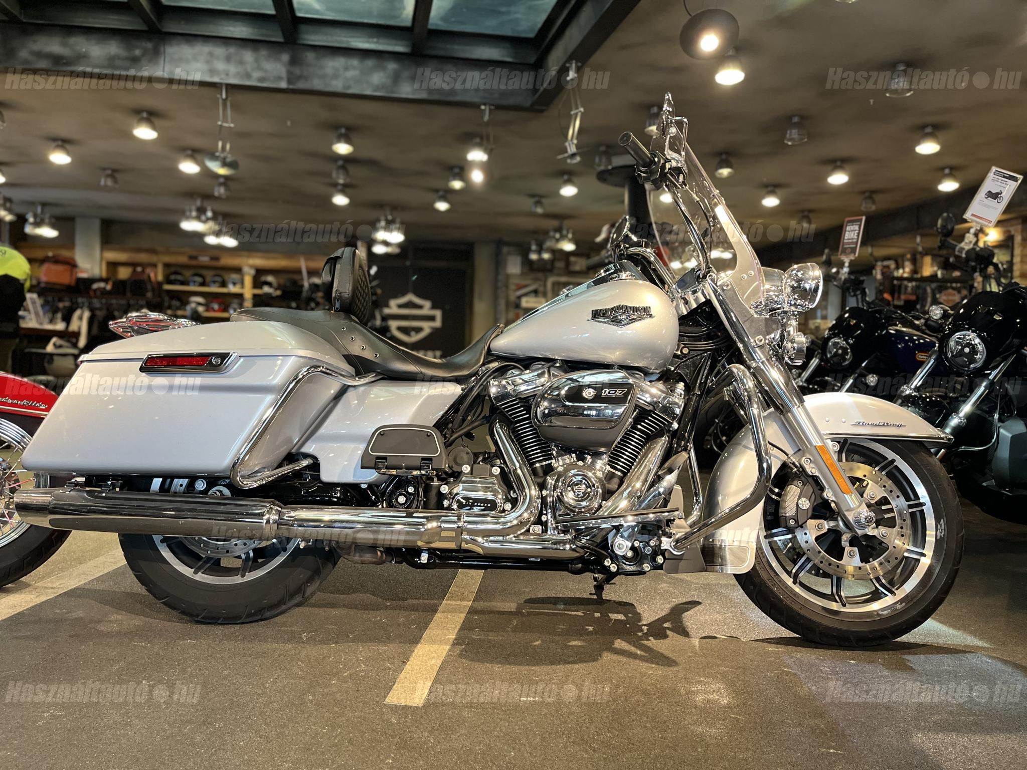 HARLEY-DAVIDSON ROAD KING 2019/3 - 1