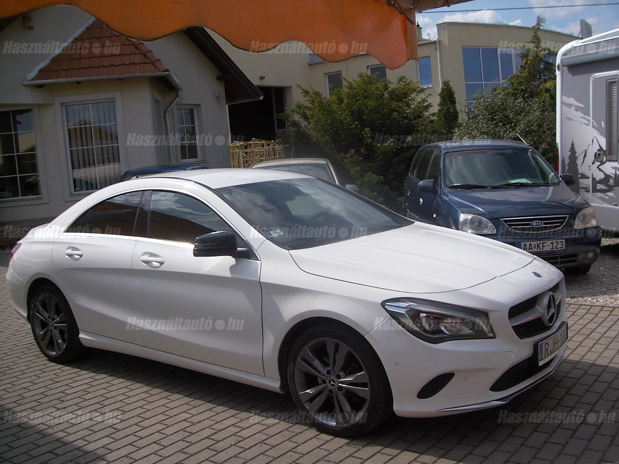 MERCEDES-BENZ CLA 180 2019/3 - 1