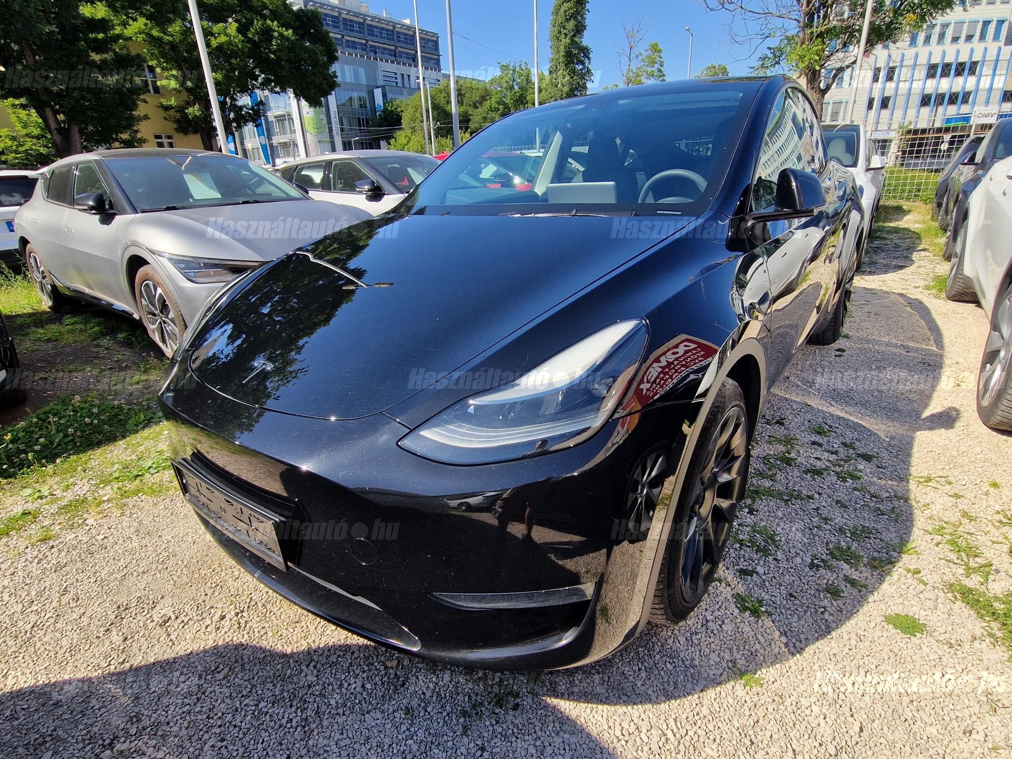 TESLA MODEL Y 2023/11 - 1