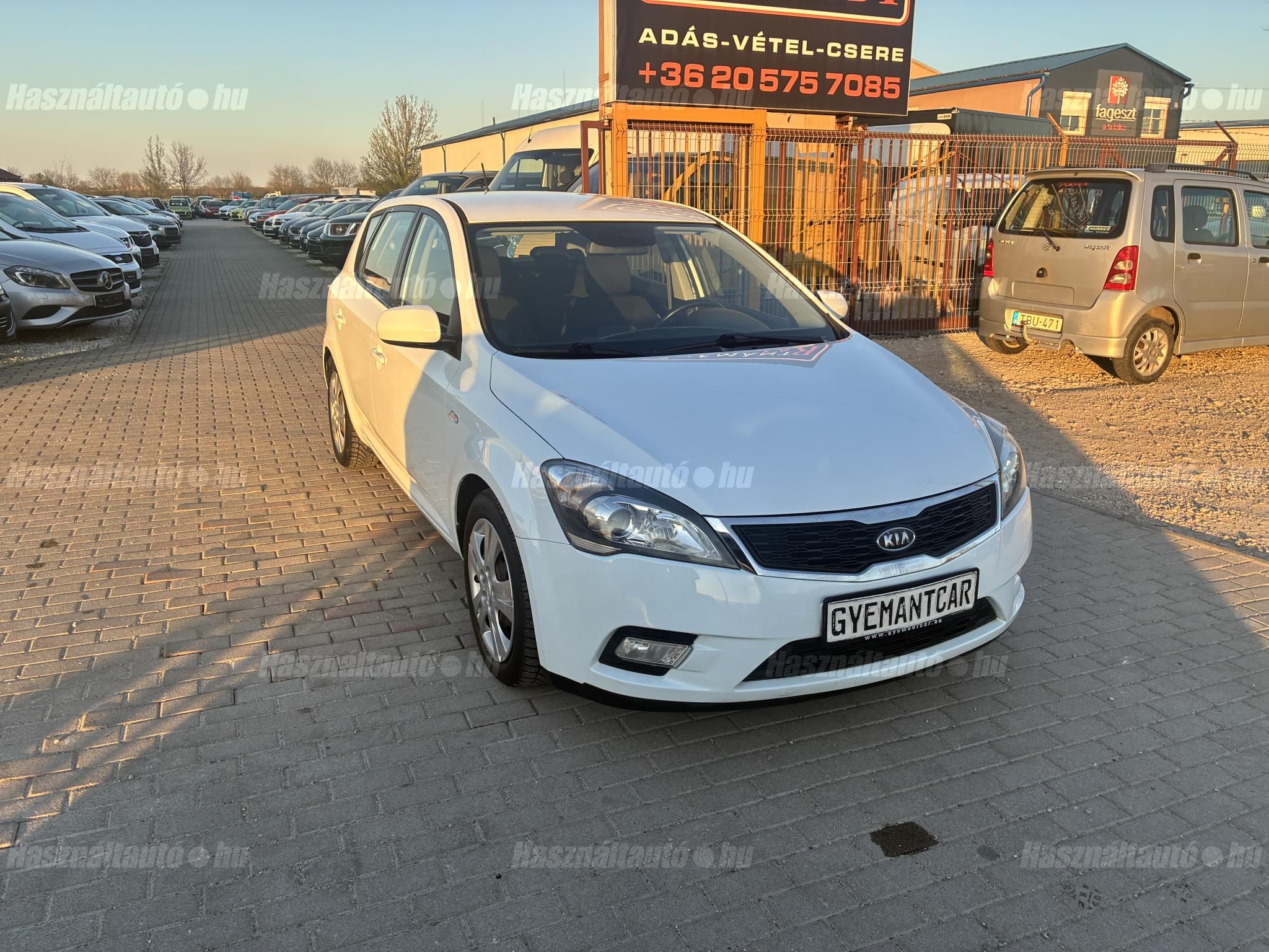 KIA CEE'D 2011/4 - 1