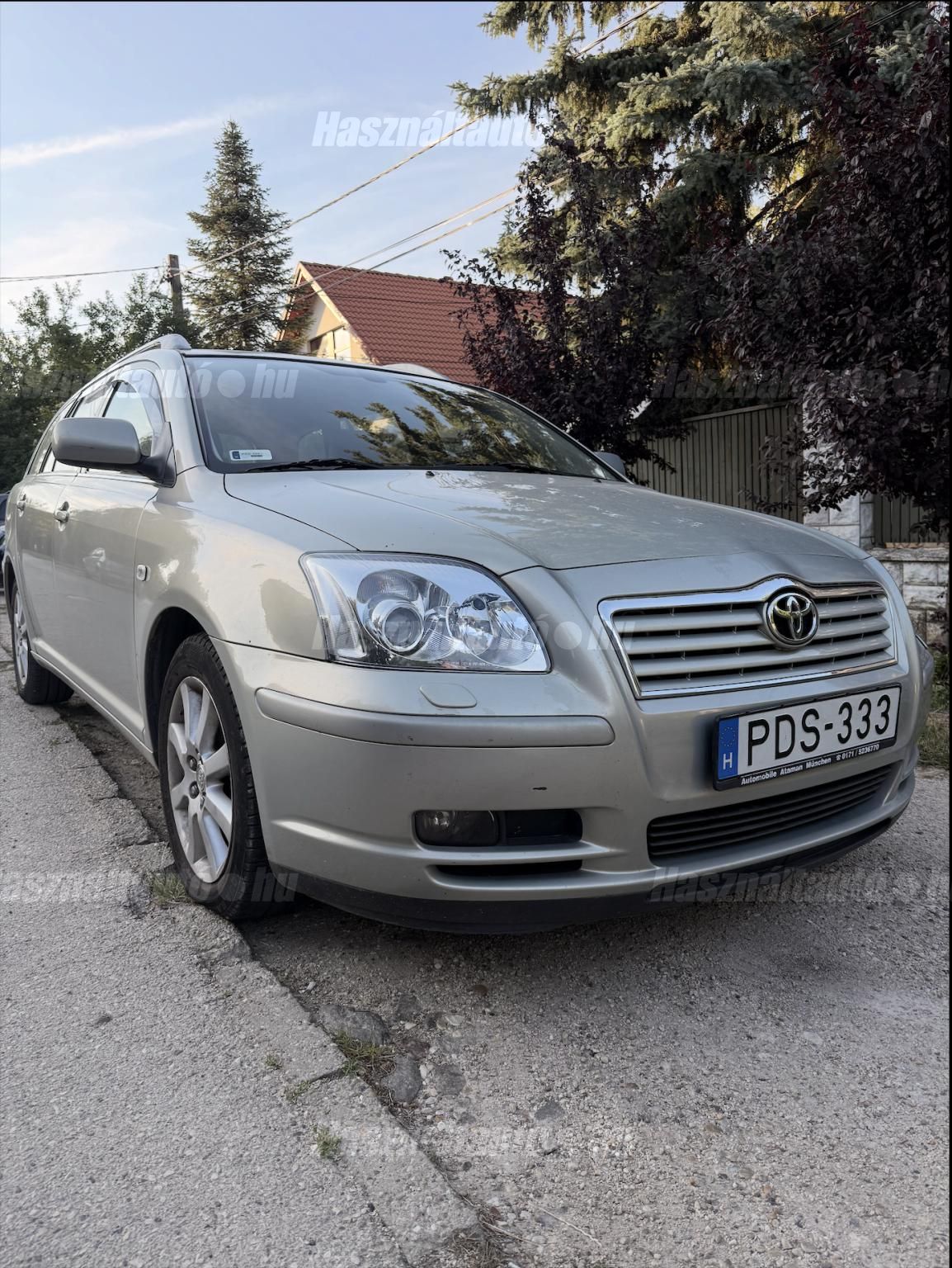 TOYOTA AVENSIS 2004/5 - 1