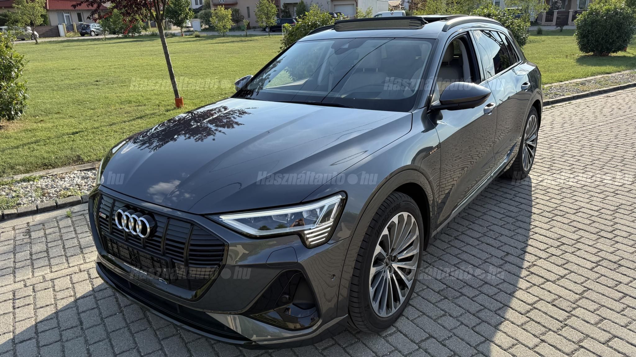 AUDI E-TRON 2022/11 - 1