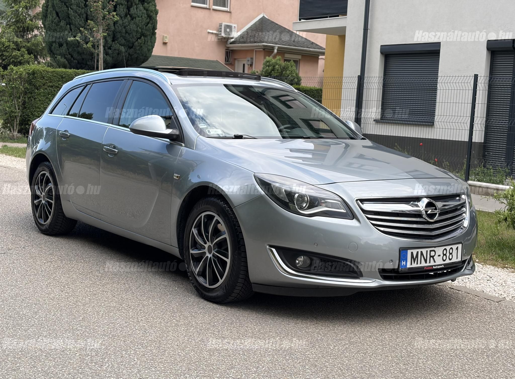 OPEL INSIGNIA 2013/10 - 1