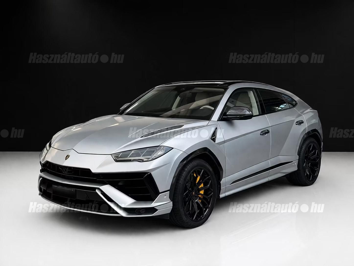 LAMBORGHINI URUS 2023/2 - 1