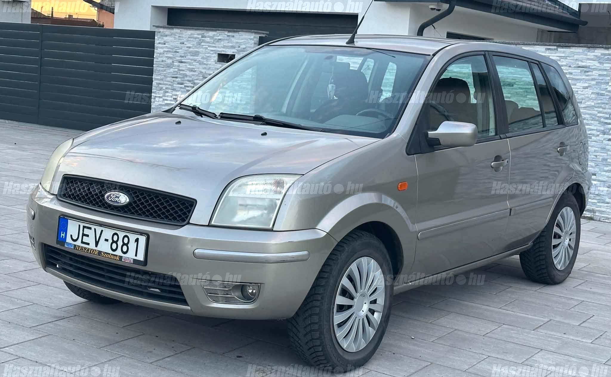 FORD FUSION 2004/12 - 1