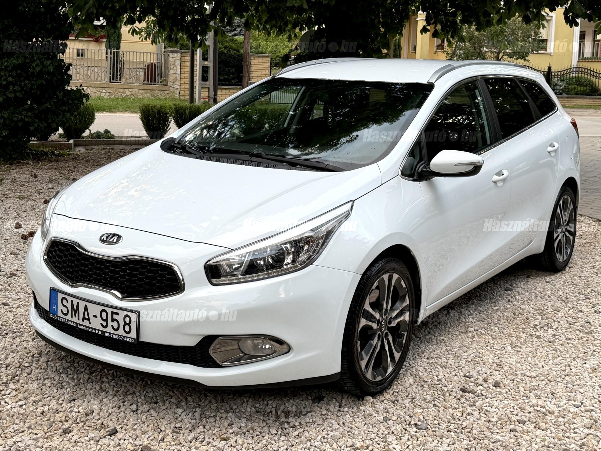 KIA CEE'D 2014/9 - 1