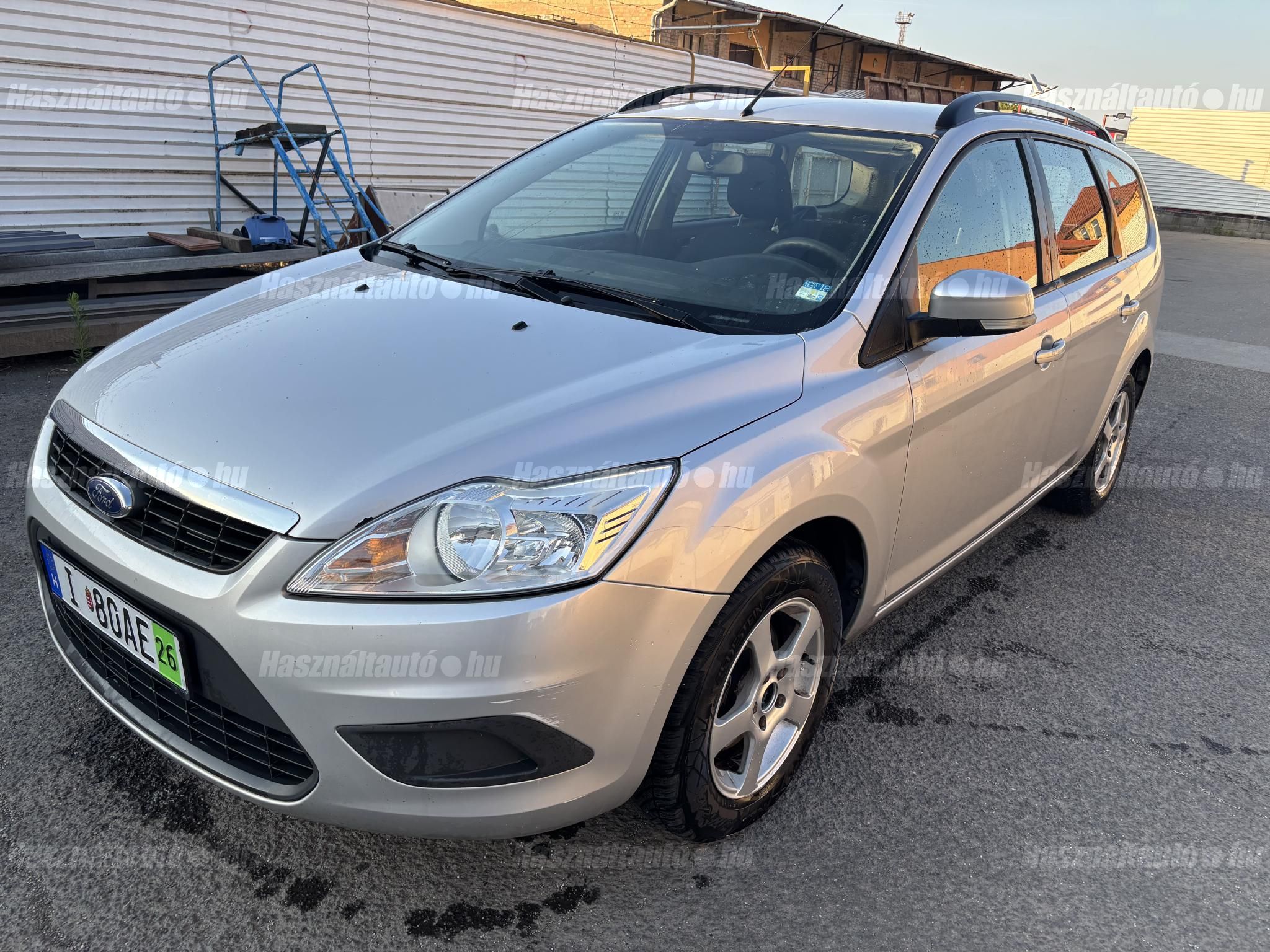FORD FOCUS 2010/11 - 1