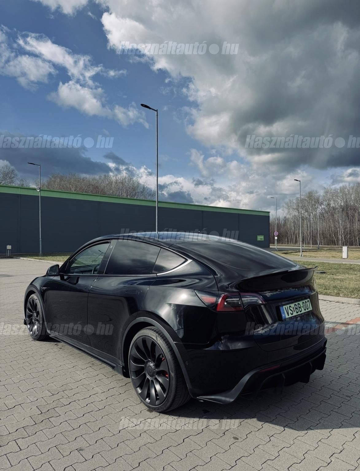 TESLA MODEL Y 2022/6 - 1