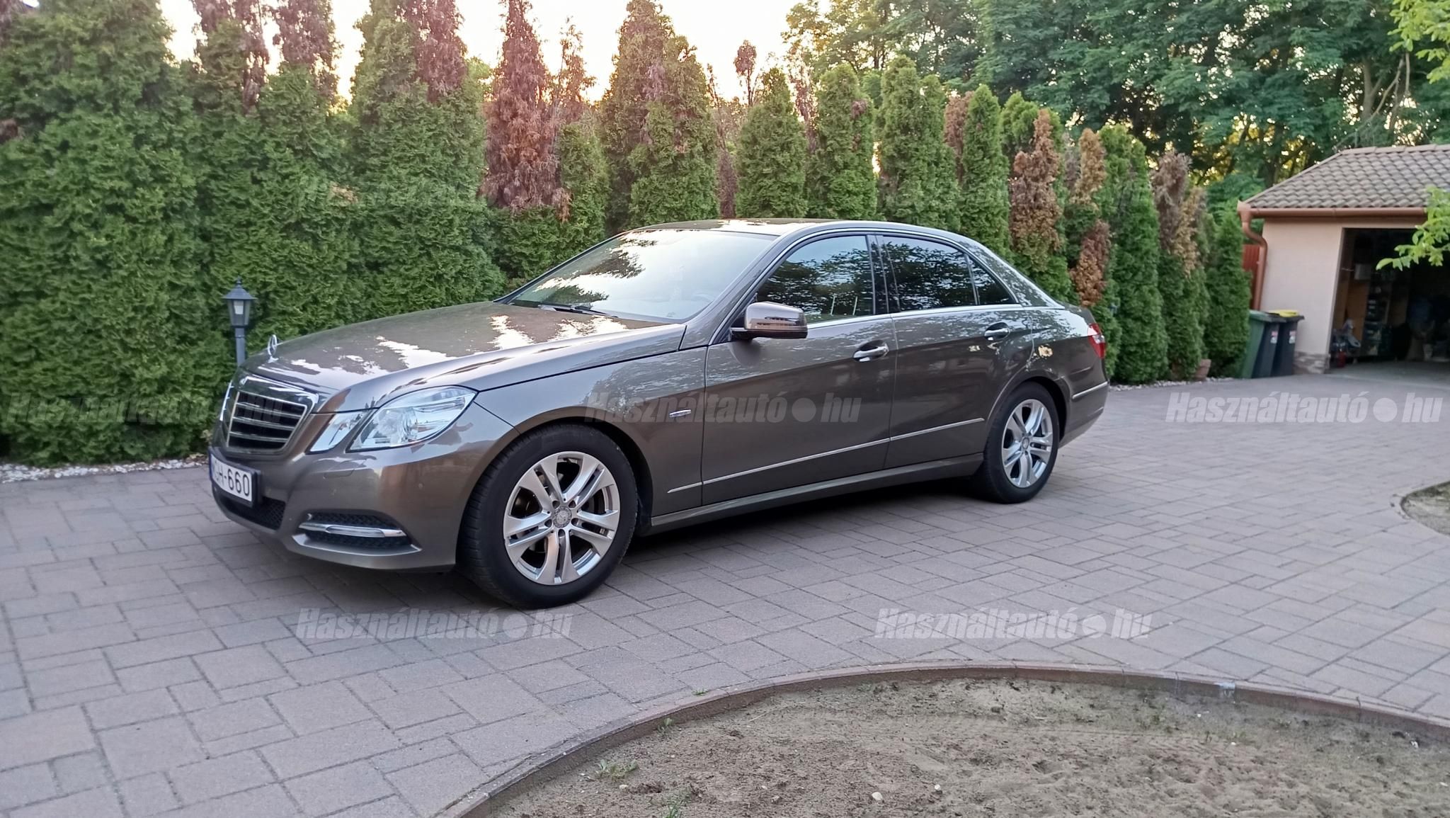 MERCEDES-BENZ E 220 2011/10 - 1