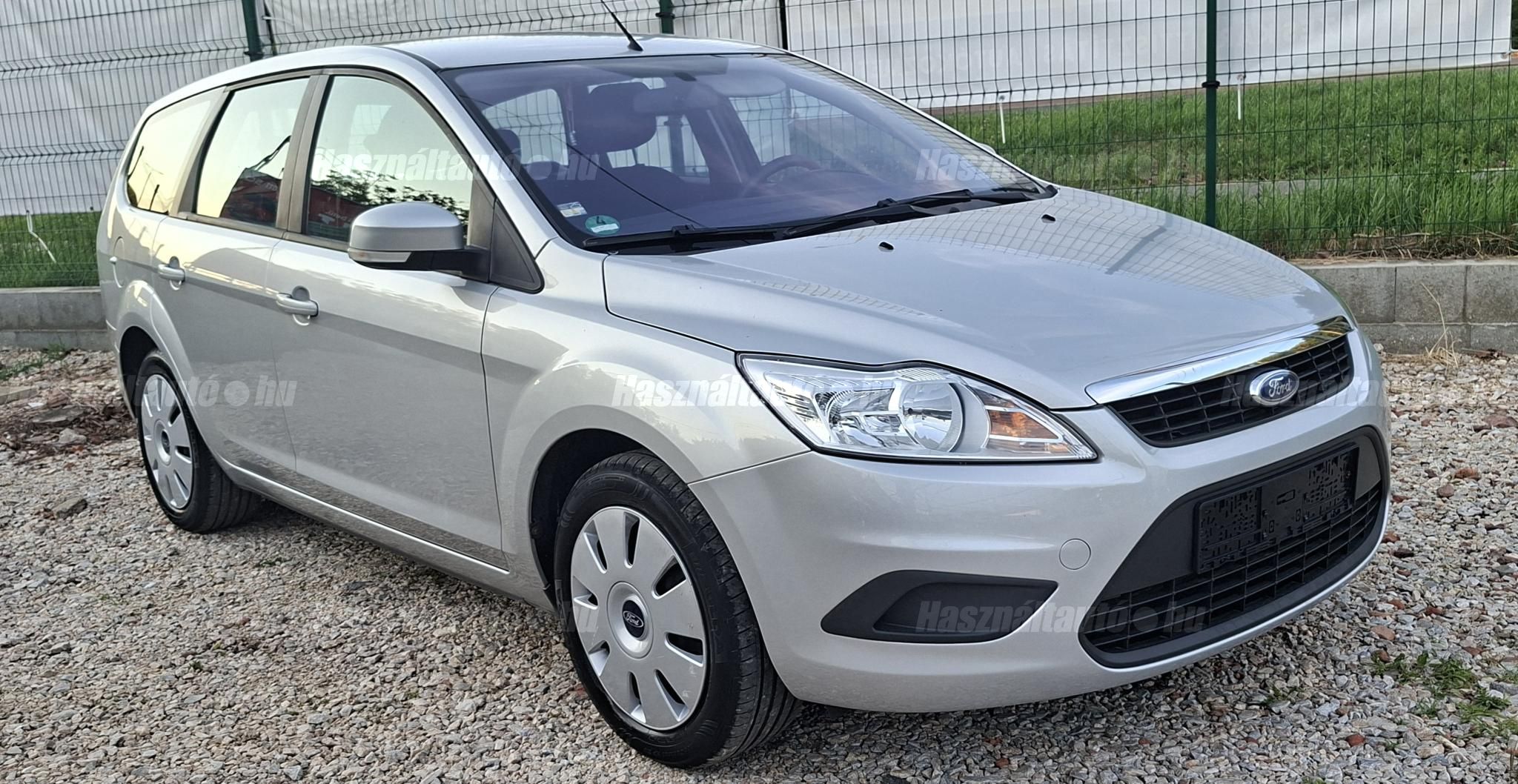FORD FOCUS 2010/9 - 1