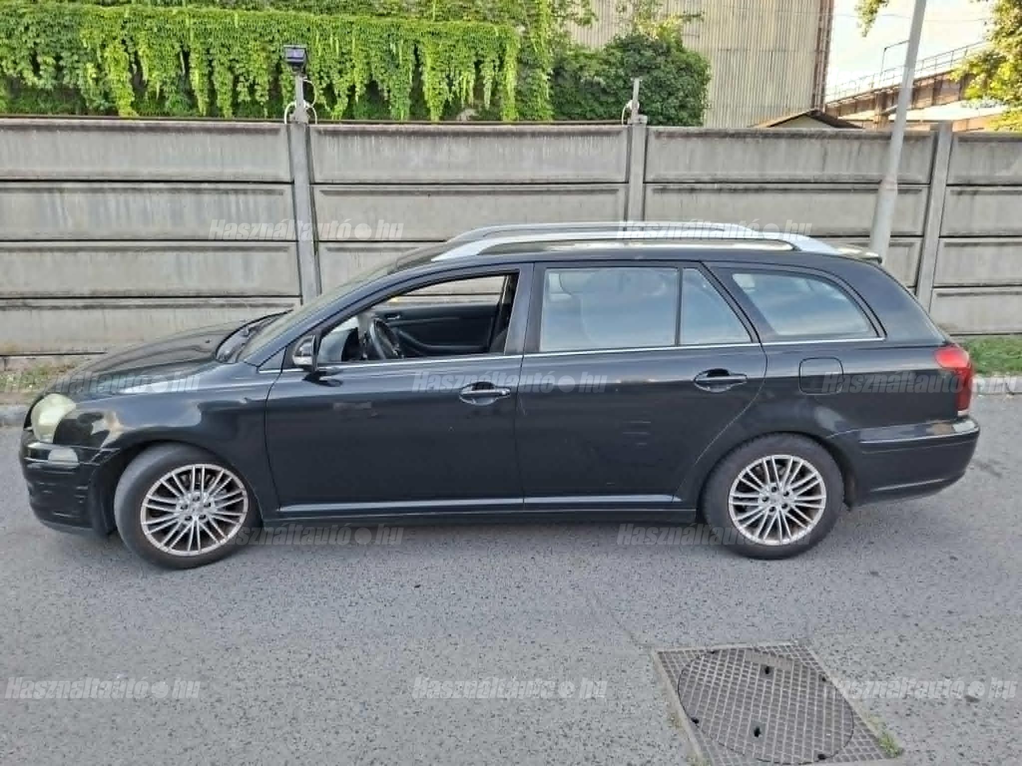 TOYOTA AVENSIS 2008/11 - 1