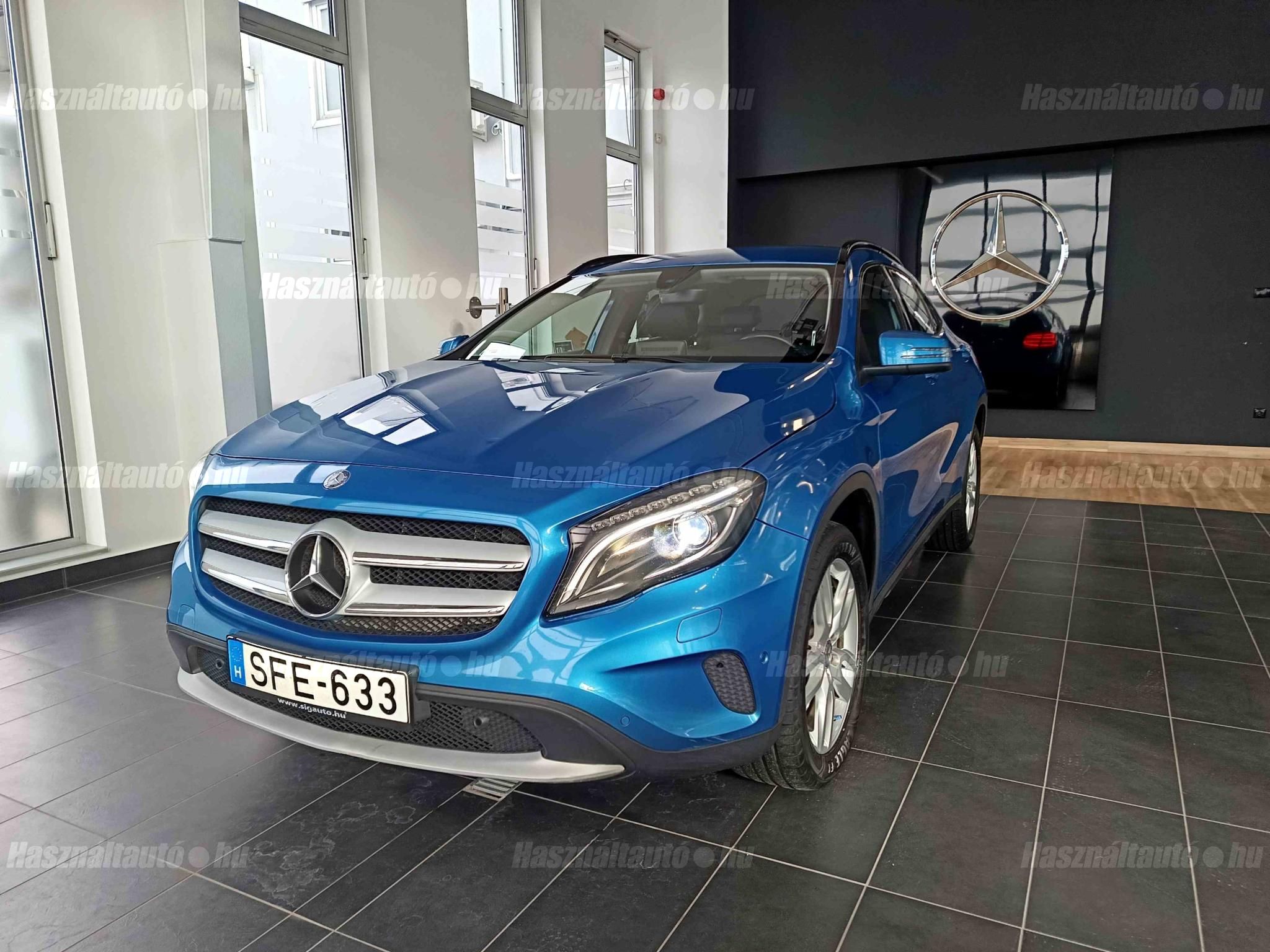 MERCEDES-BENZ GLA 200 2016/11 - 1