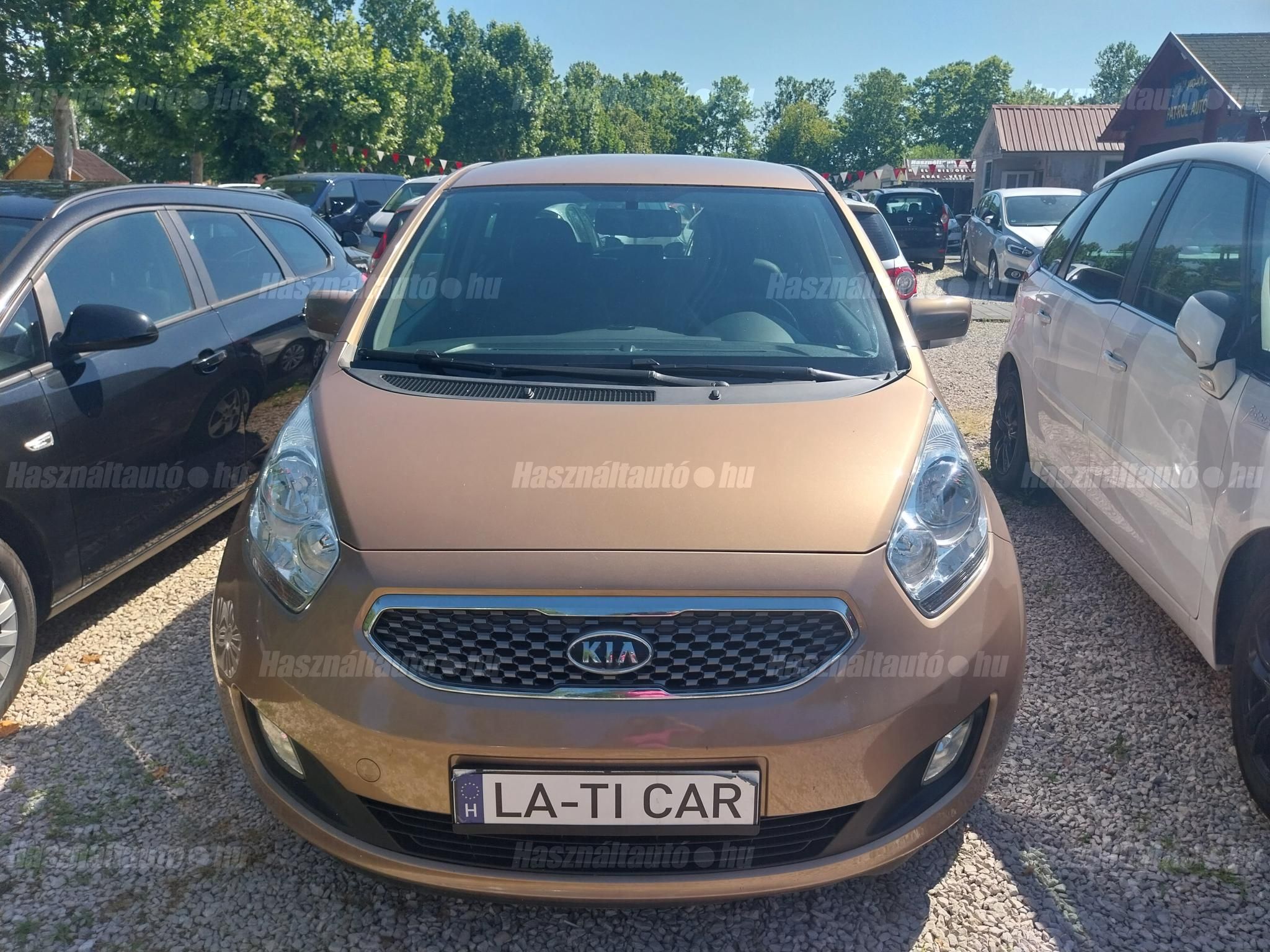 KIA VENGA 2010/6 - 1