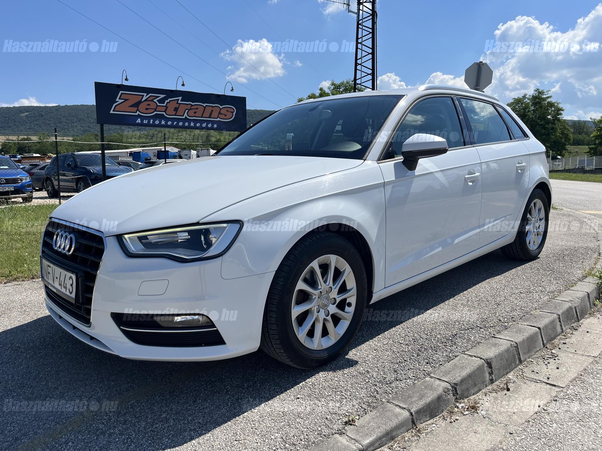 AUDI A3 2014/10 - 1