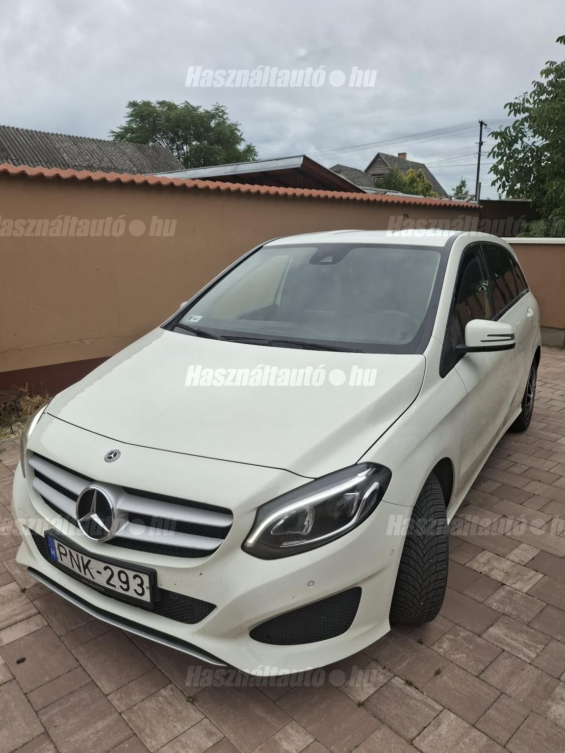 MERCEDES-BENZ B 220 2017/12 - 1