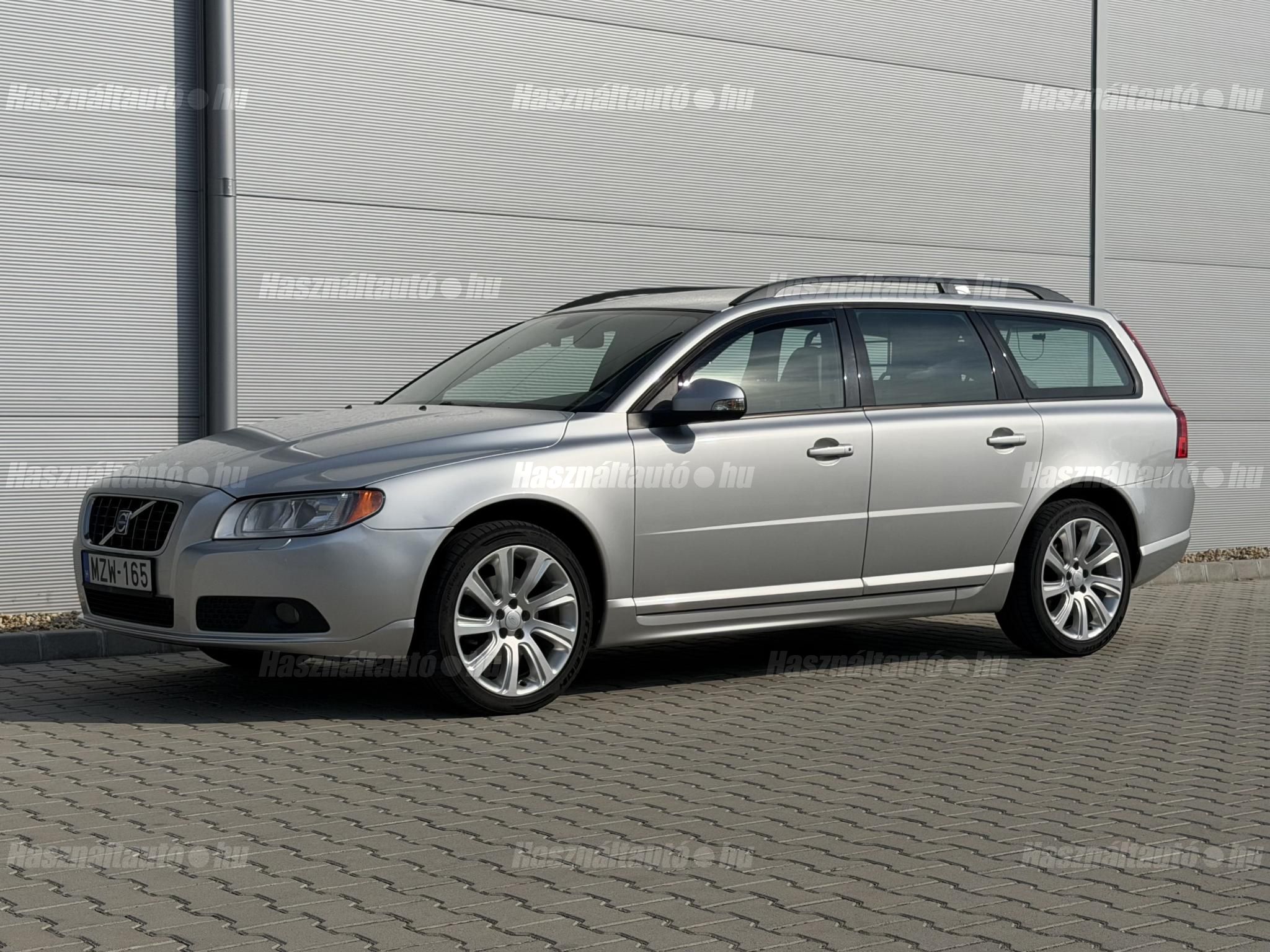 VOLVO V70 2008/6 - 1