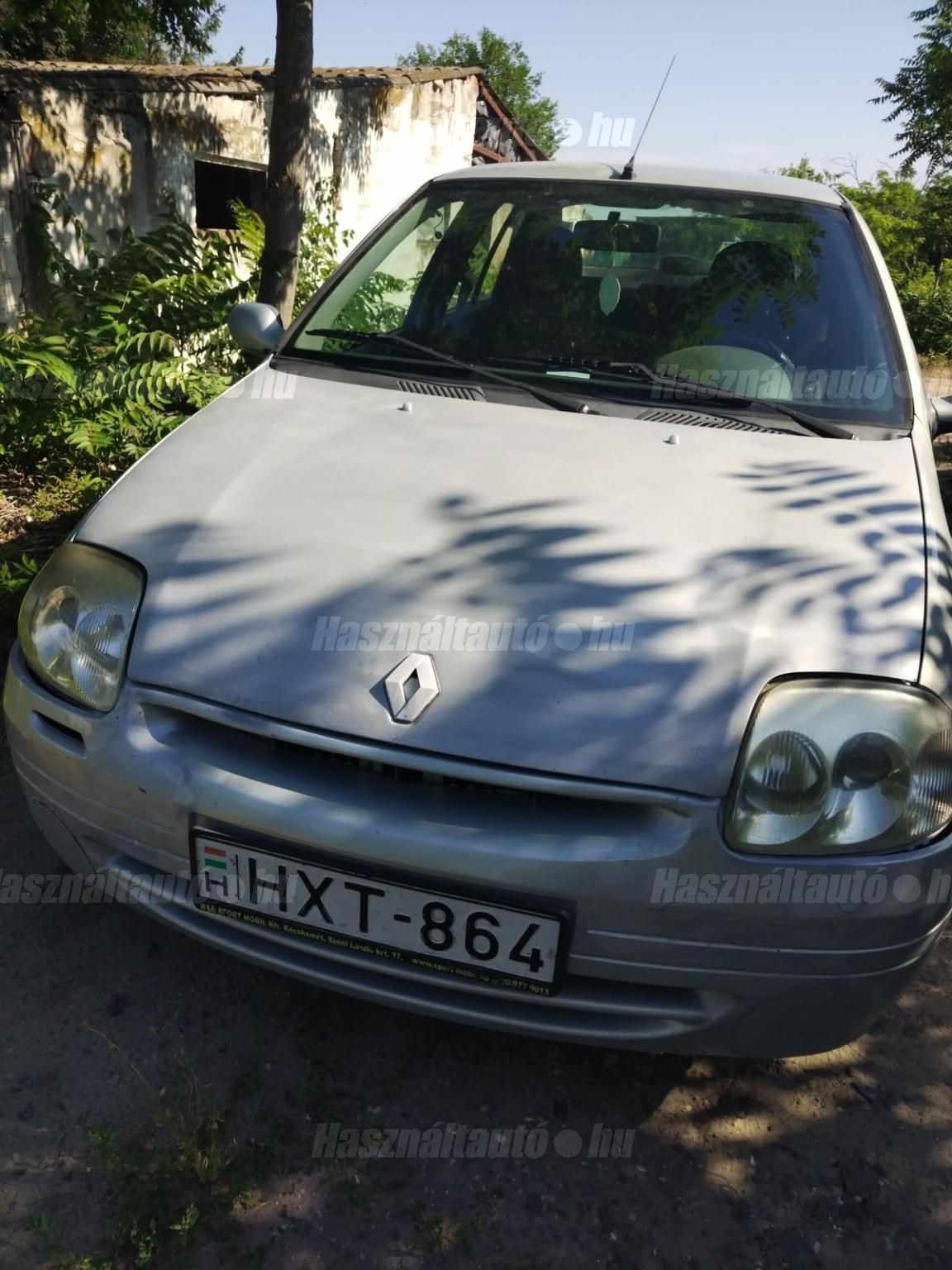 RENAULT THALIA 2001/4 - 1