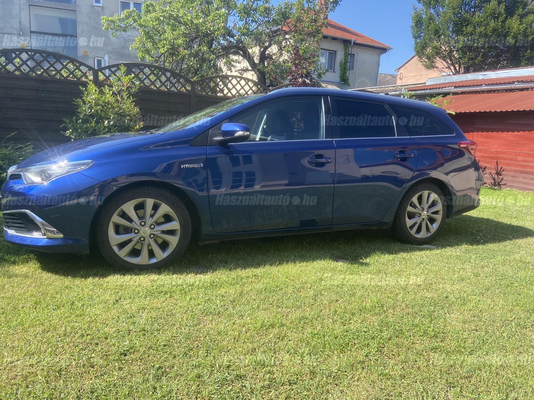TOYOTA AURIS 2015/12 - 1