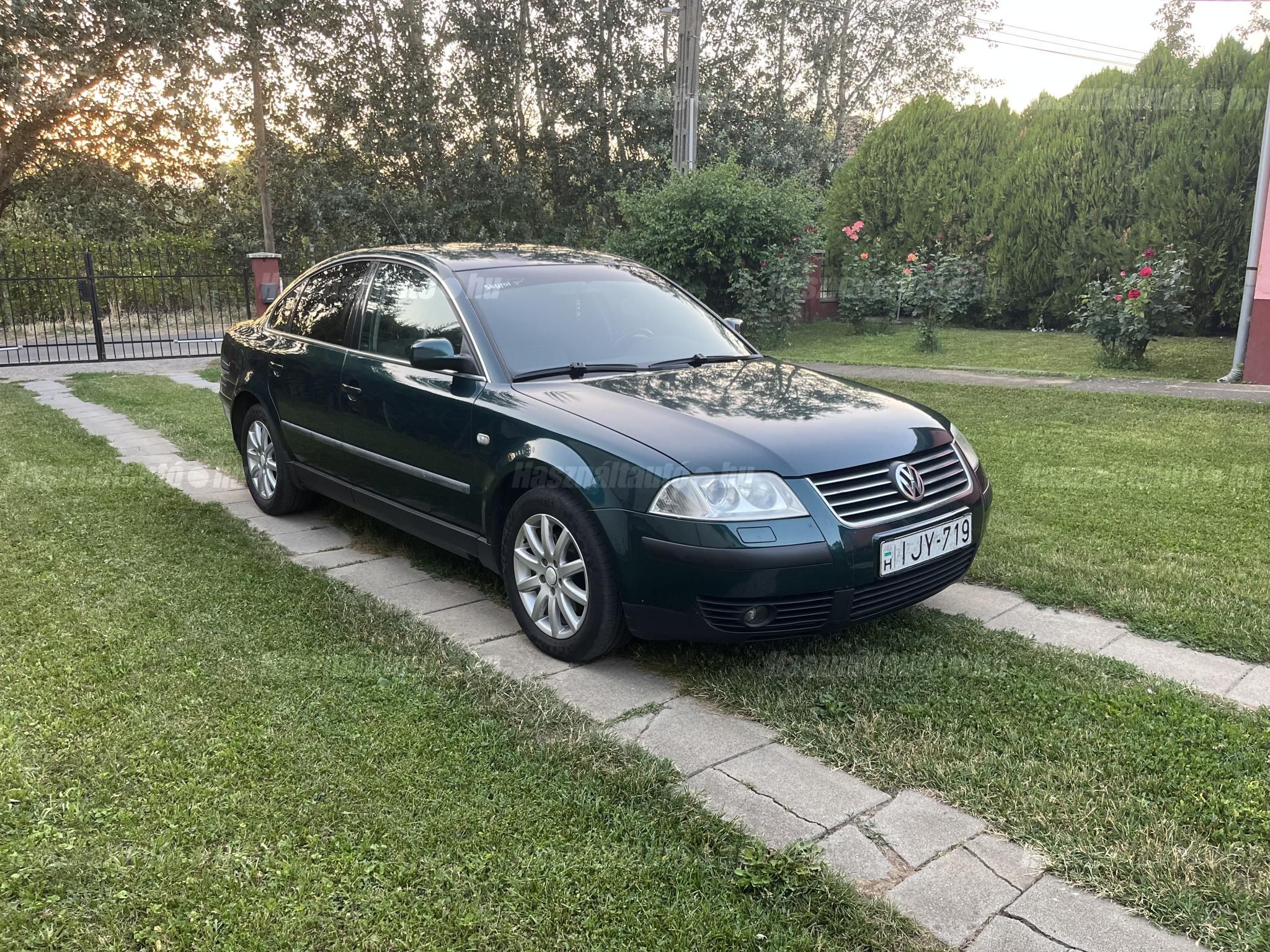 VOLKSWAGEN PASSAT 2002/12 - 1