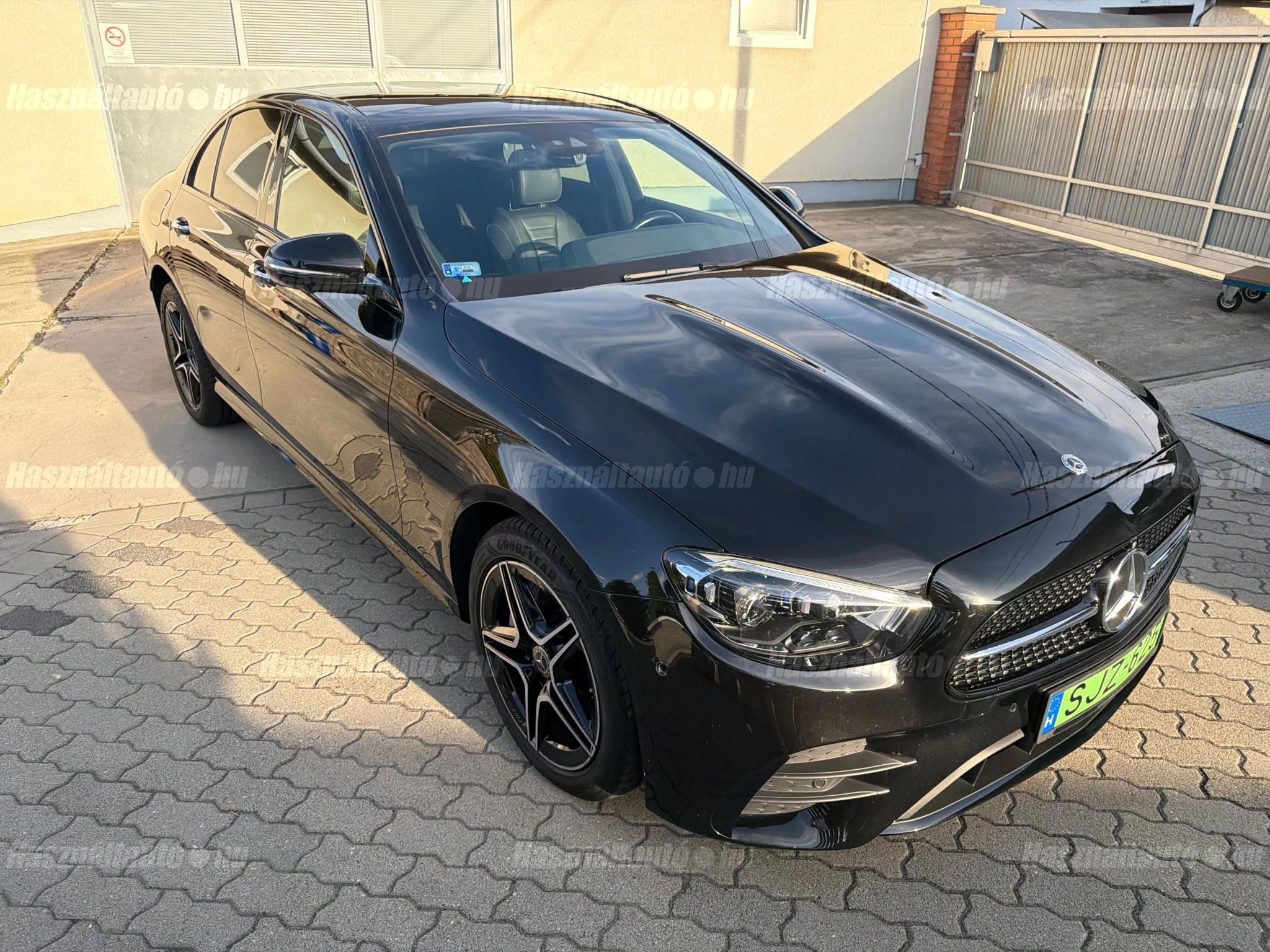 MERCEDES-BENZ E-OSZTÁLY 2020/12 - 1