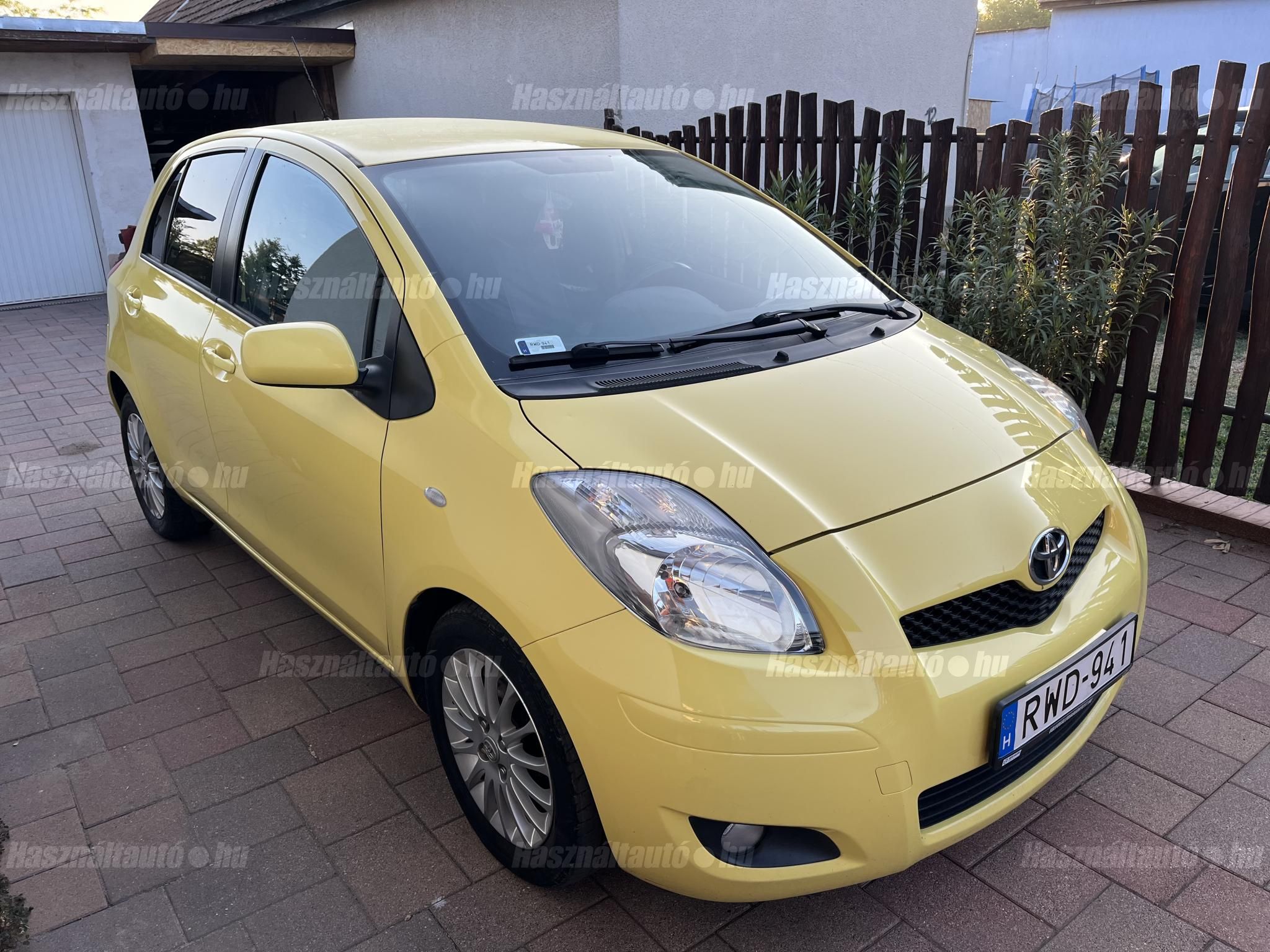TOYOTA YARIS 2009 - 1