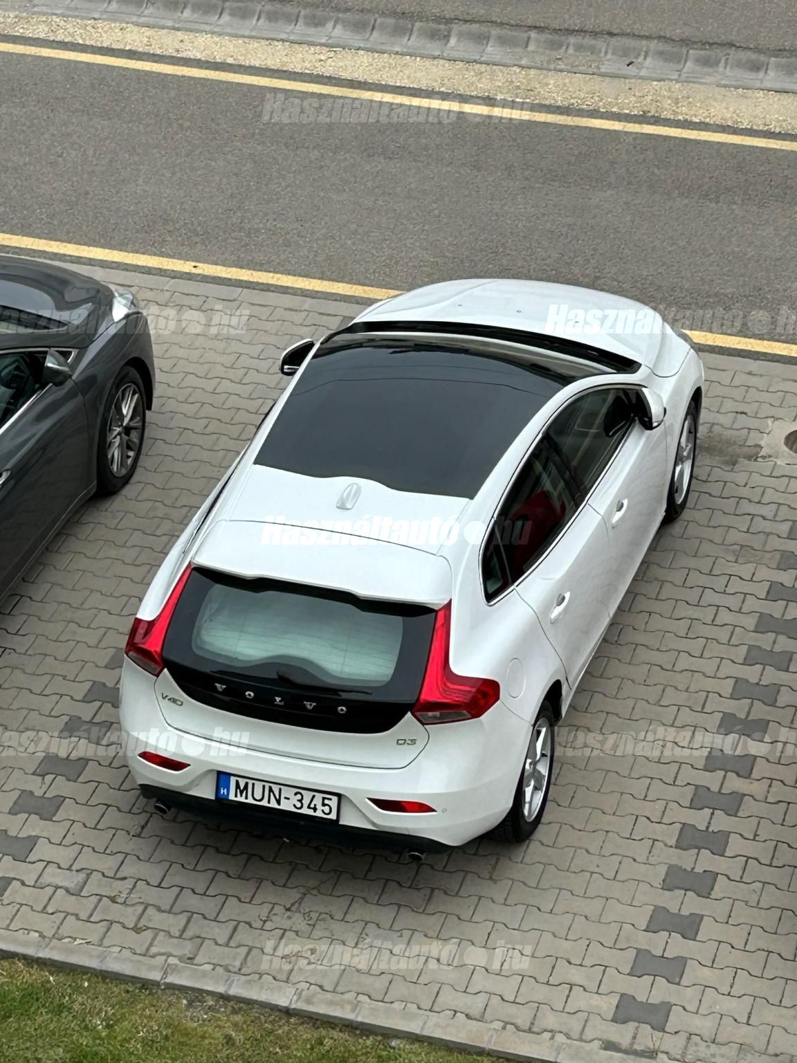VOLVO V40 2014/10 - 1