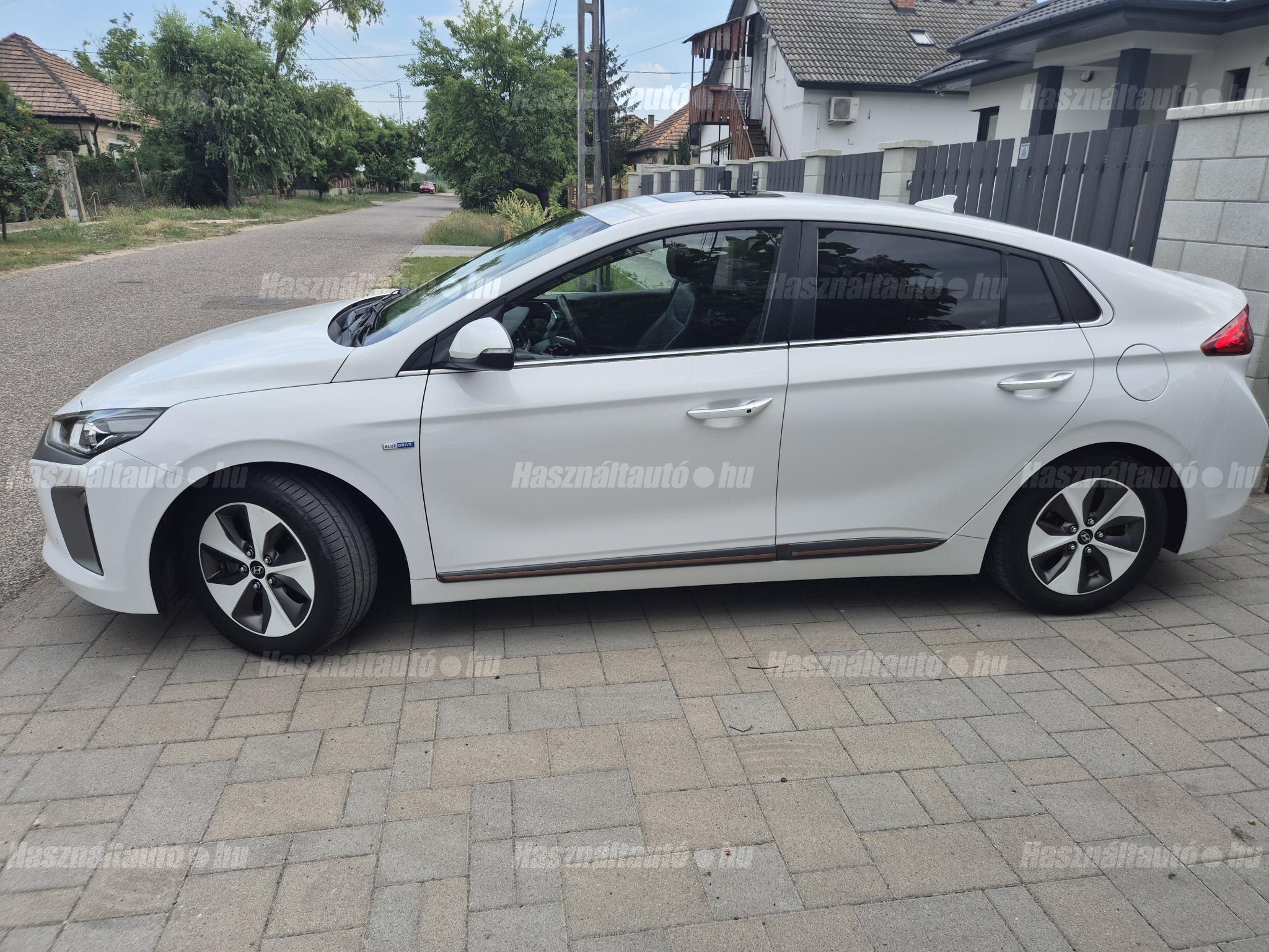 HYUNDAI IONIQ 2017/12 - 1