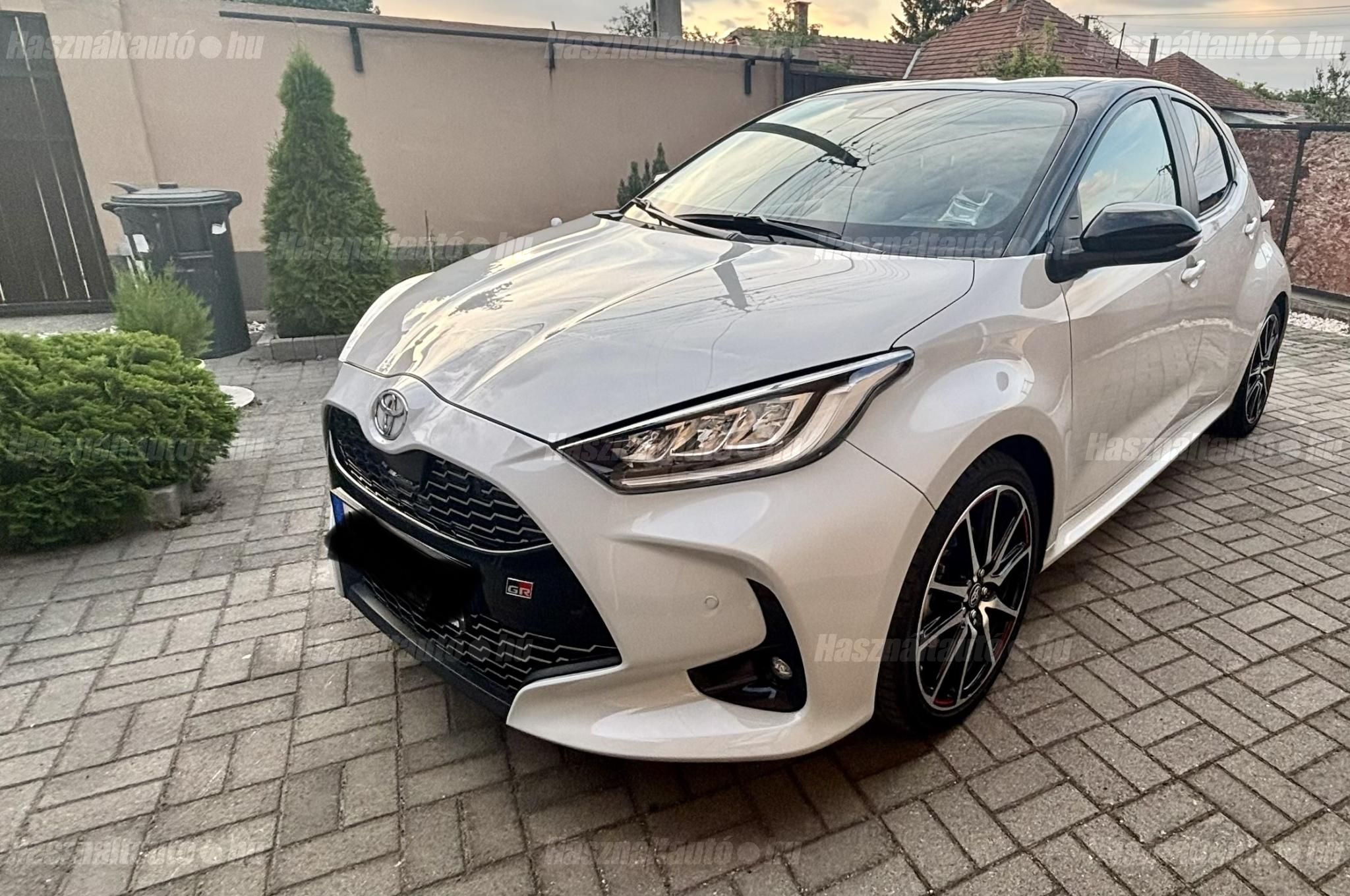 TOYOTA YARIS 2024/9 - 1