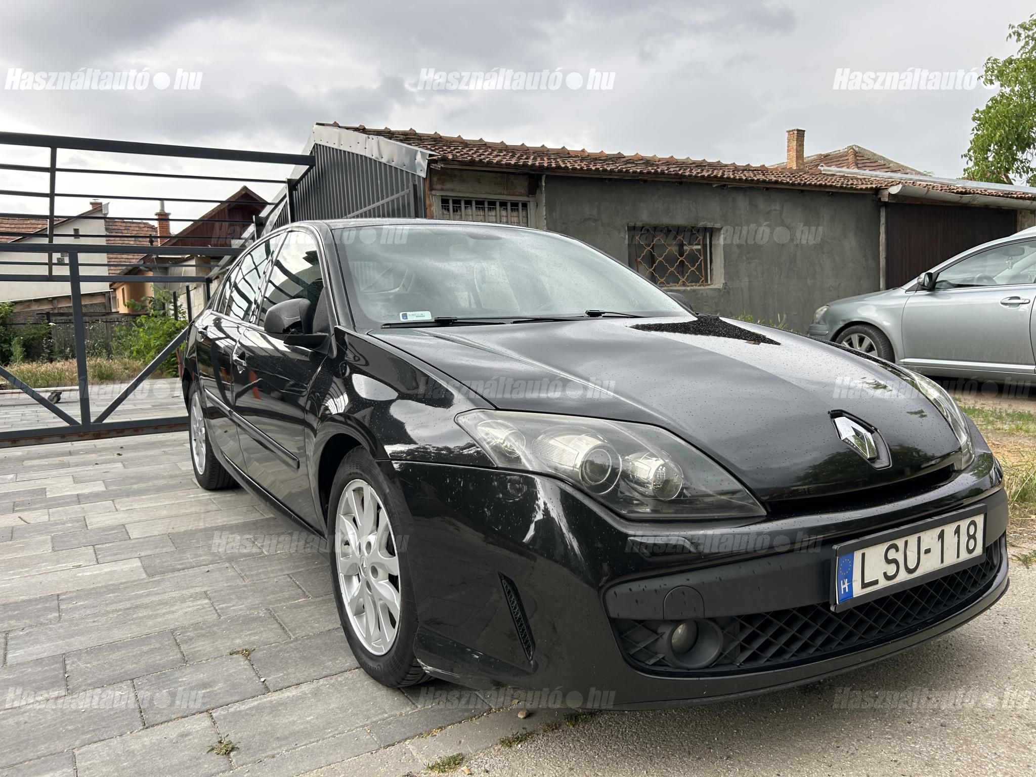 RENAULT LAGUNA 2010/6 - 1