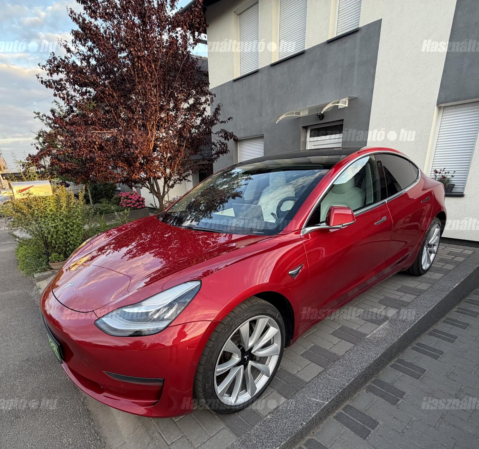 TESLA MODEL 3 2020/2 - 1
