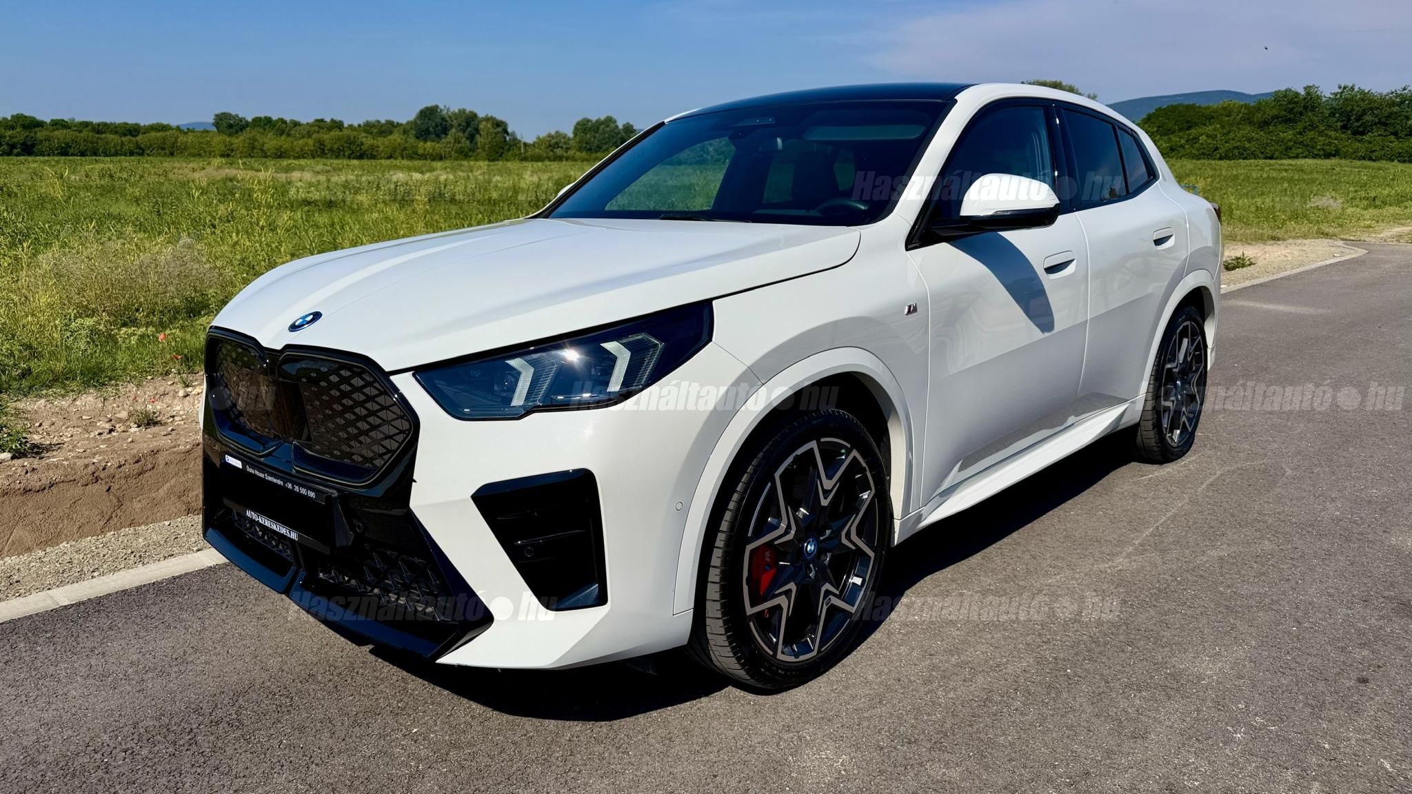 BMW IX2 2024/11 - 1